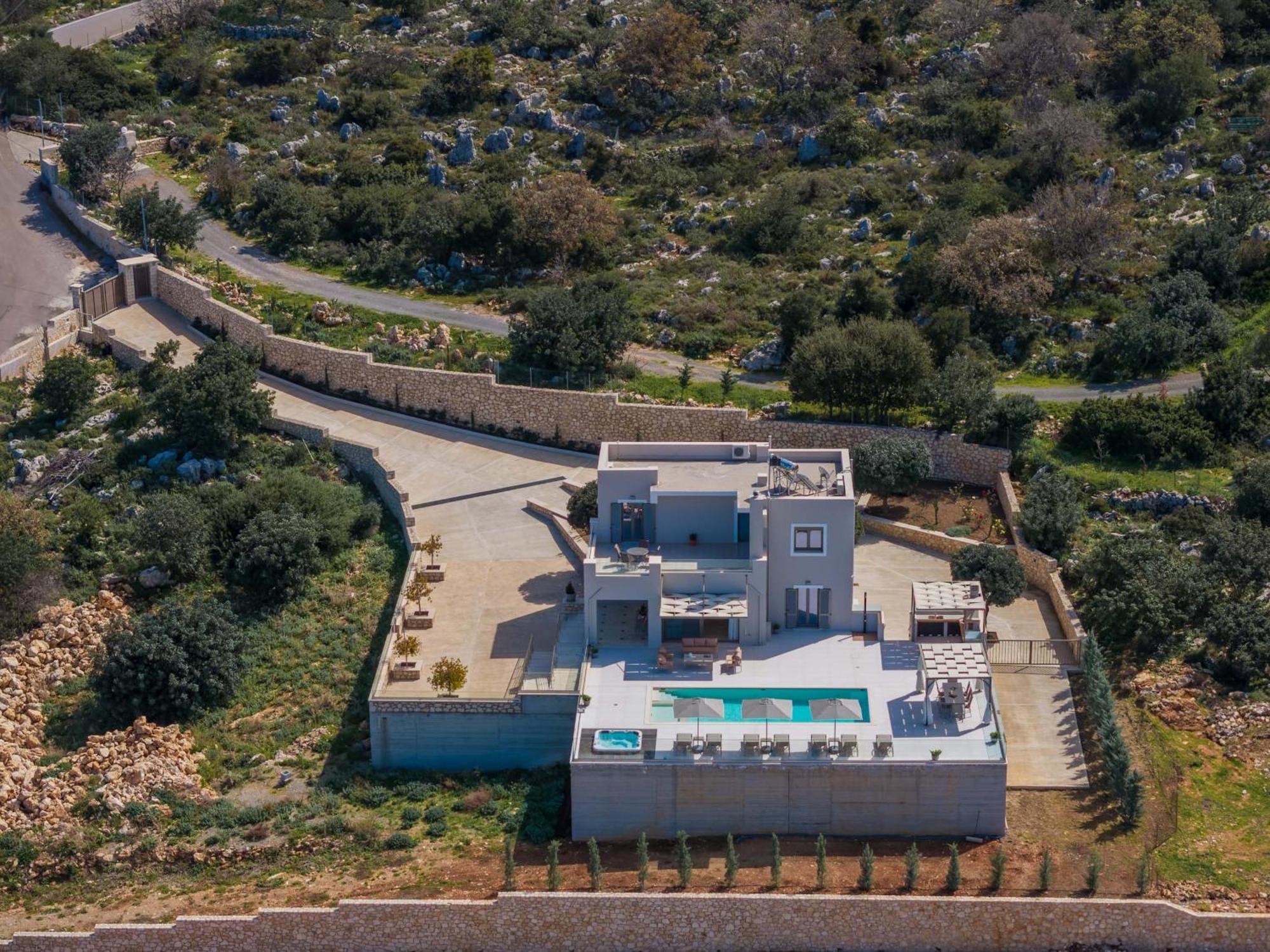 Atyfia - With Private Heated Pool Prines (Rethymno)