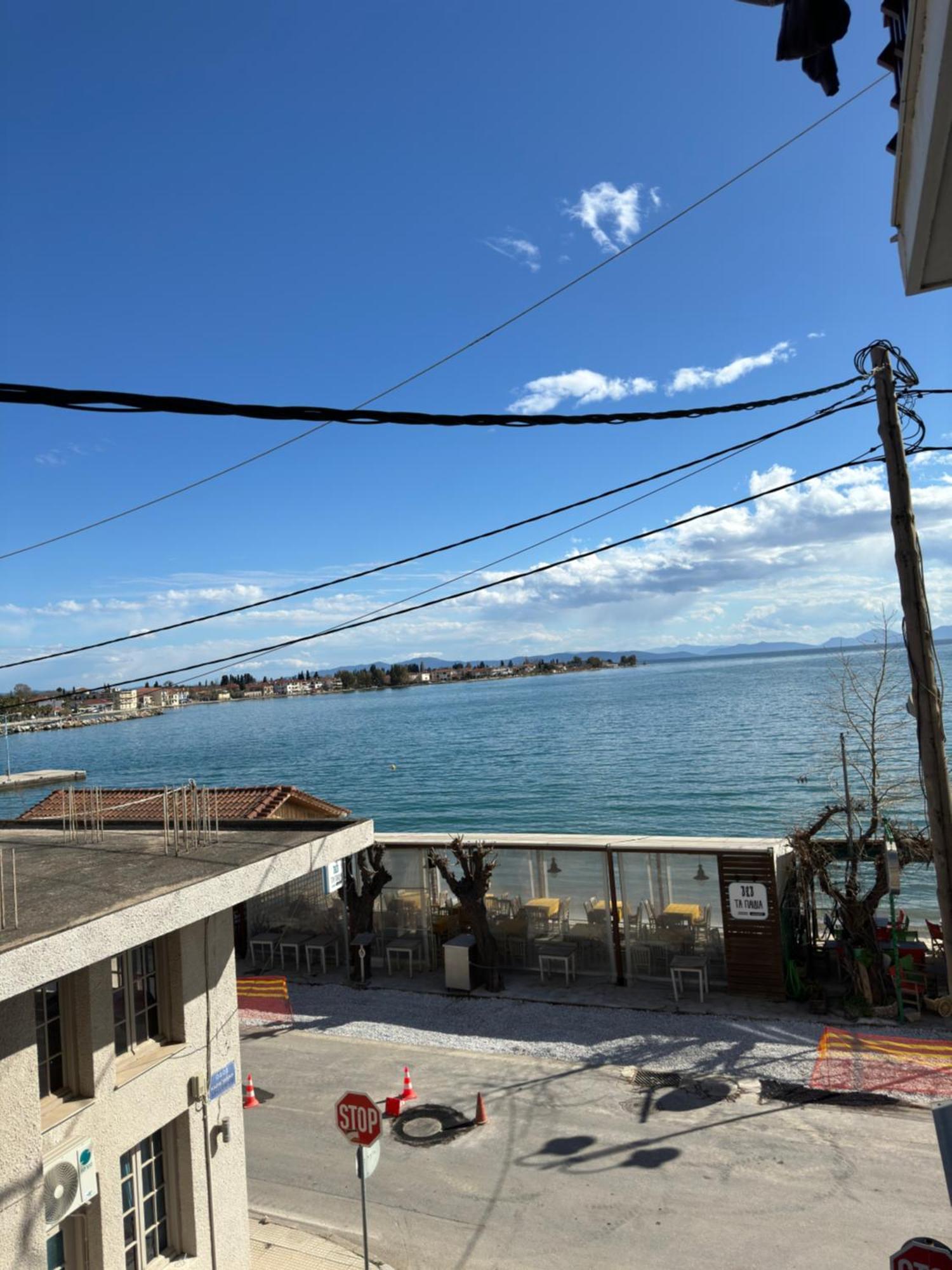 Elena's Seaside Apartment Agria