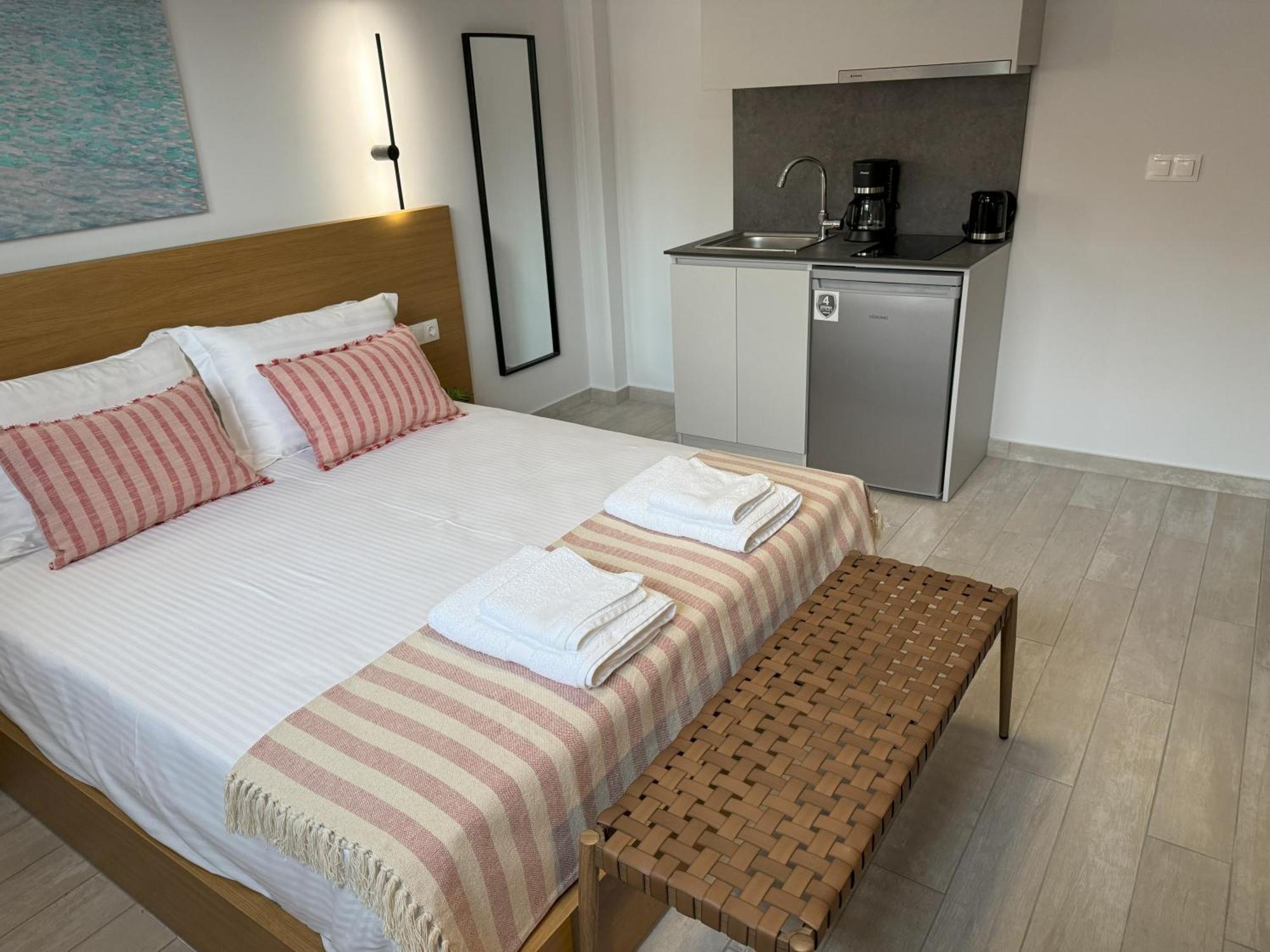 Acra Melia Apartment Palaiontsiflikion