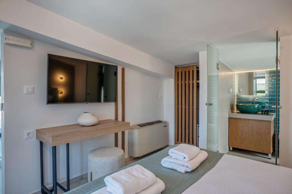 Villa Skyline Villas, By Hellocrete *