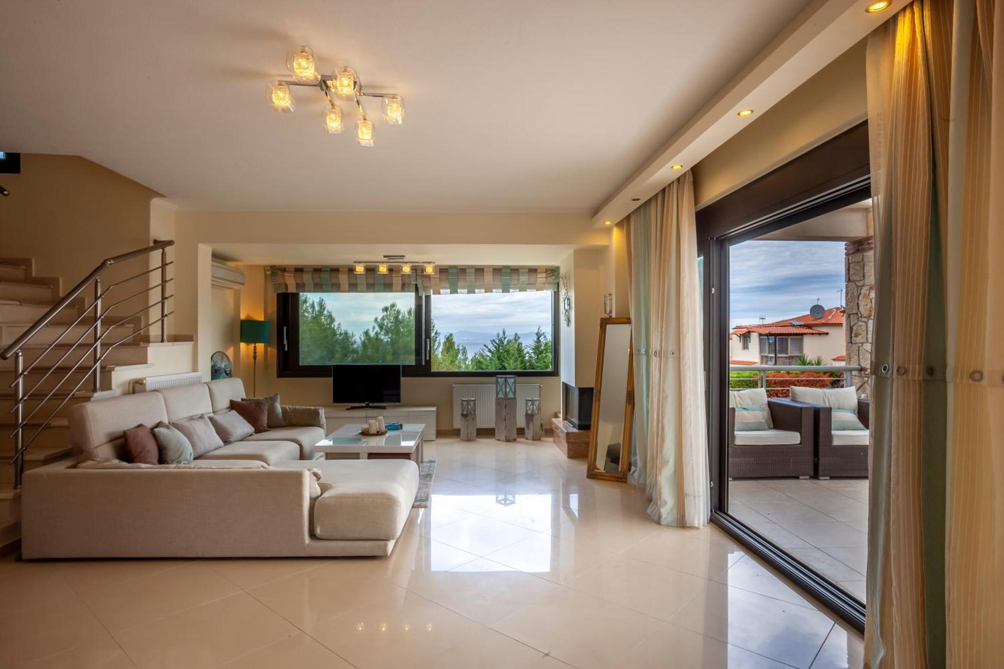 Perfect View Deny With 6 Bedrooms And Heated Pool *