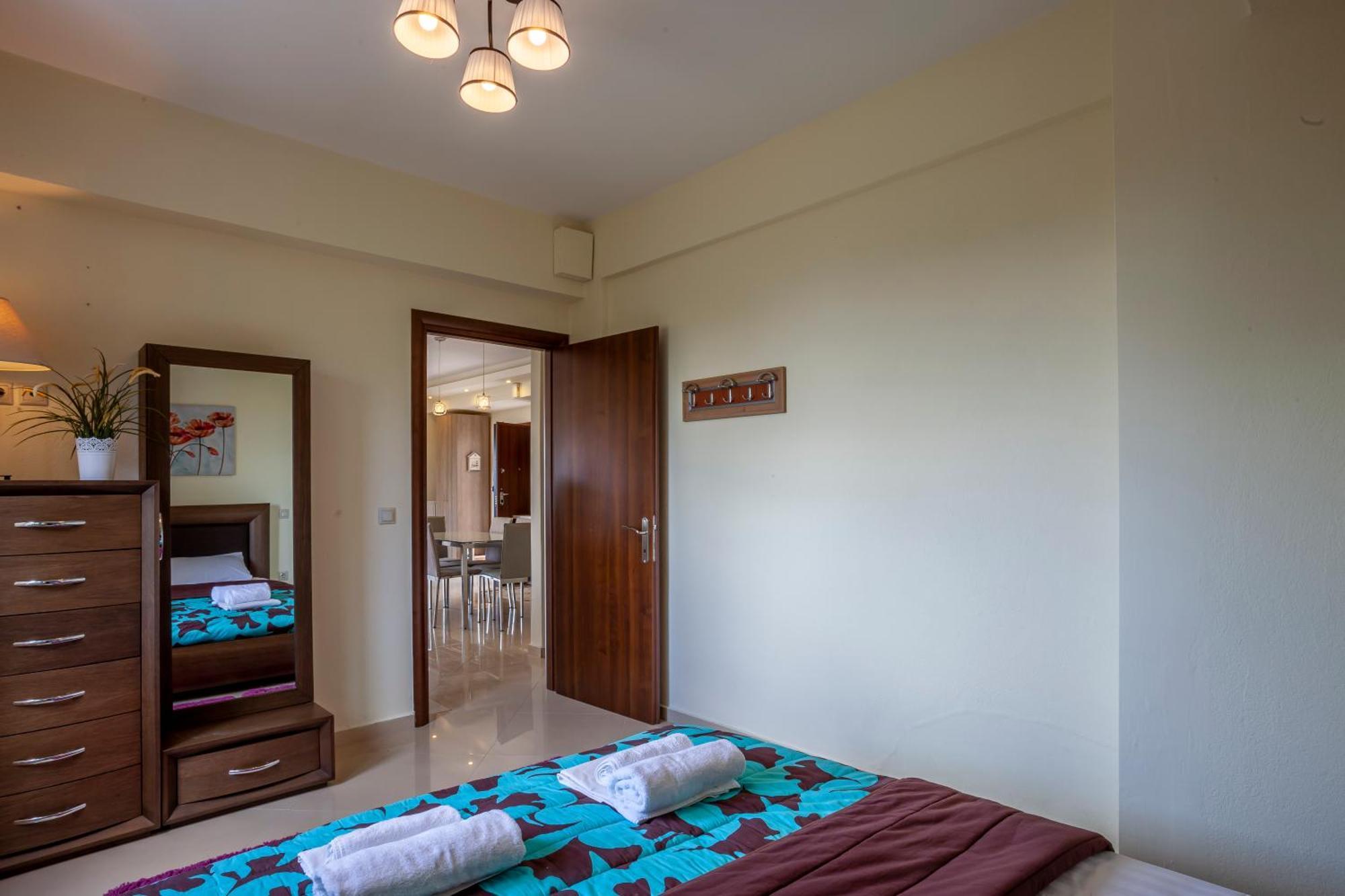 Perfect View Deny With 6 Bedrooms And Heated Pool * Hanioti