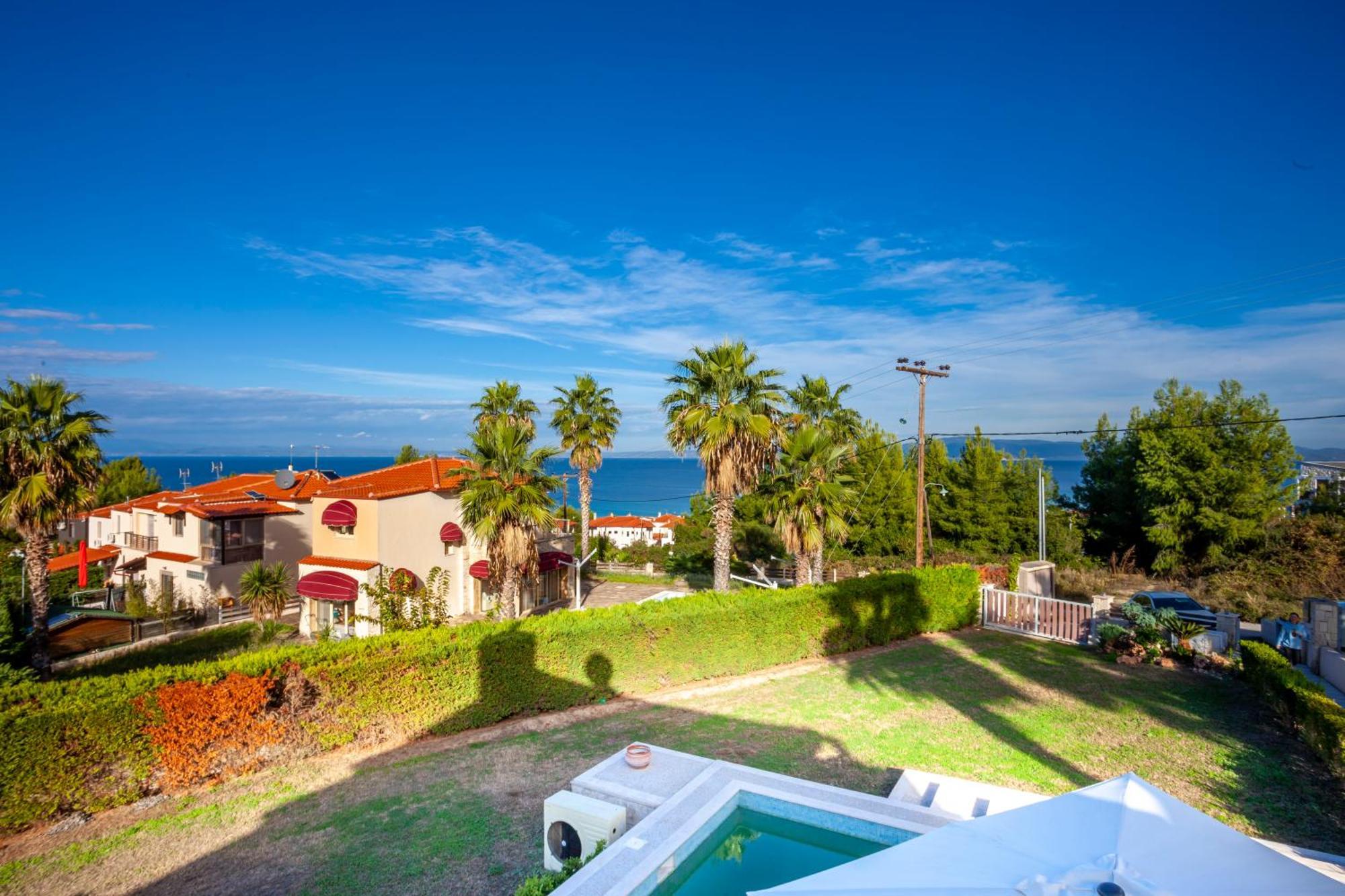 Perfect View Deny With 6 Bedrooms And Heated Pool