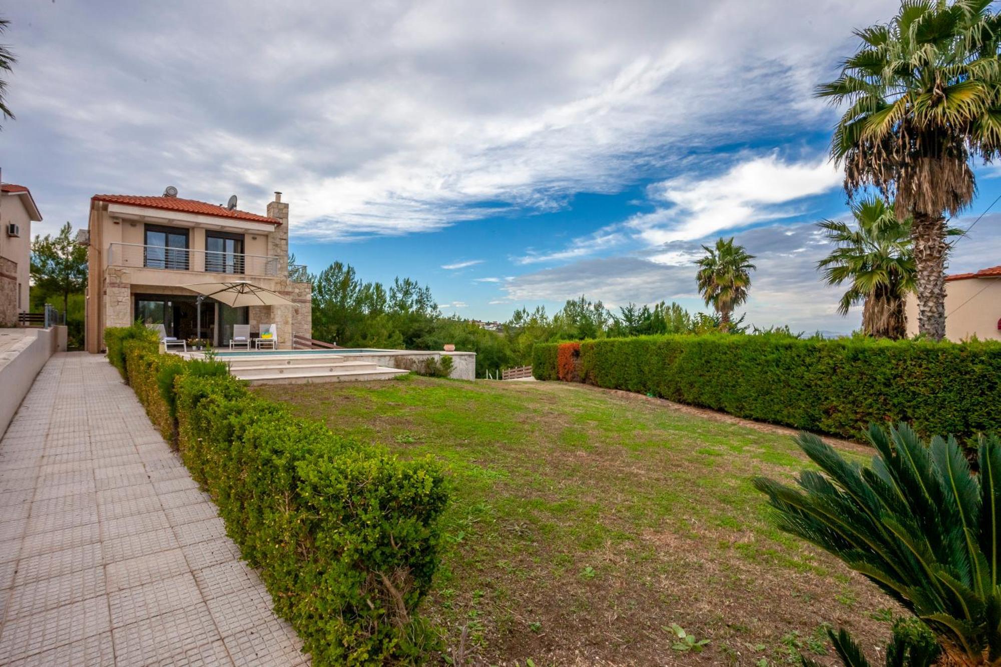 Perfect View Deny With 6 Bedrooms And Heated Pool Hanioti