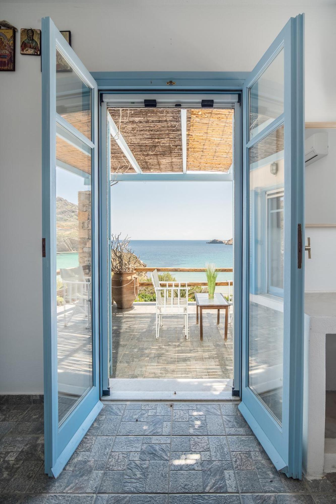 Psili Ammos * Serifos Town