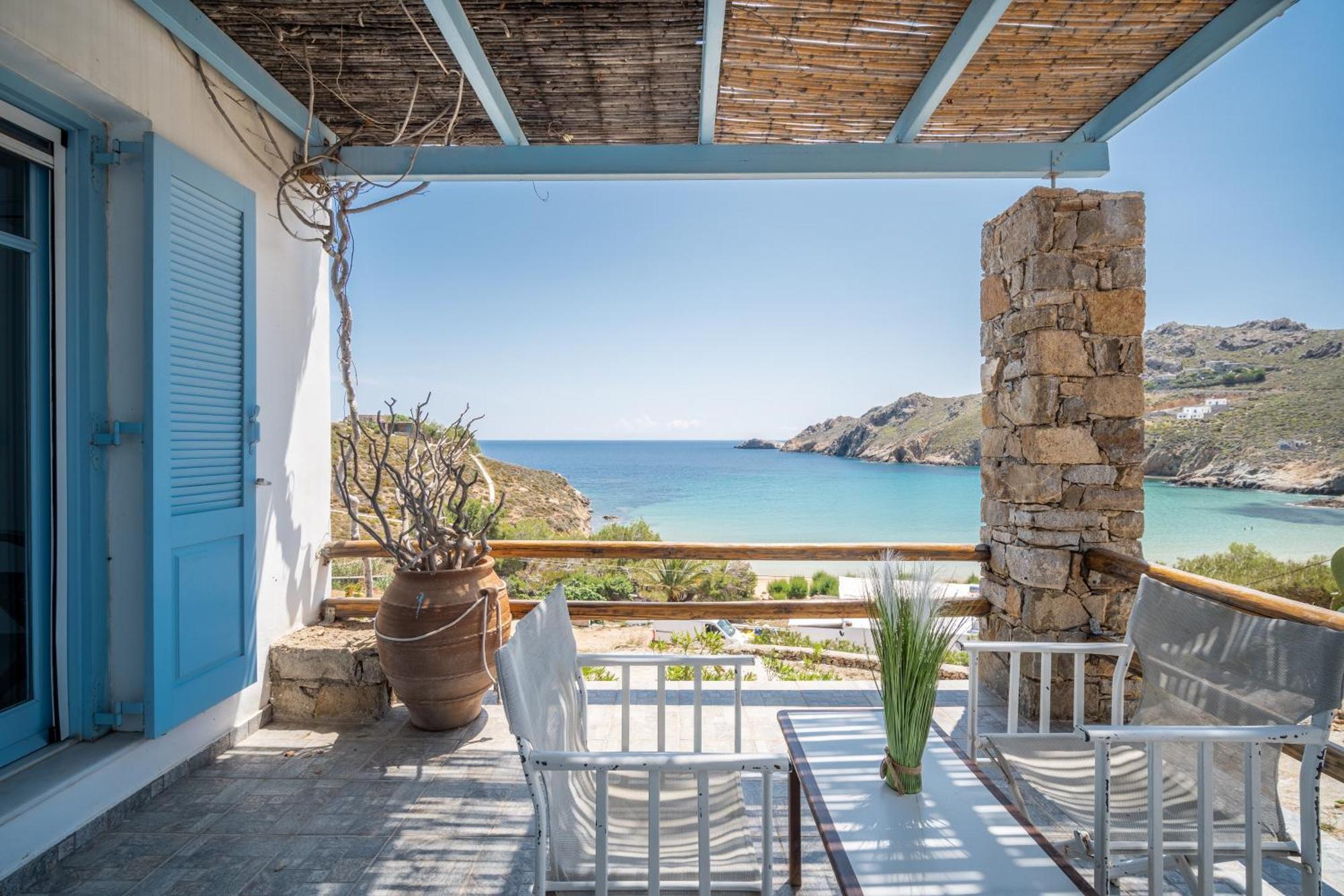 Psili Ammos * Serifos Town