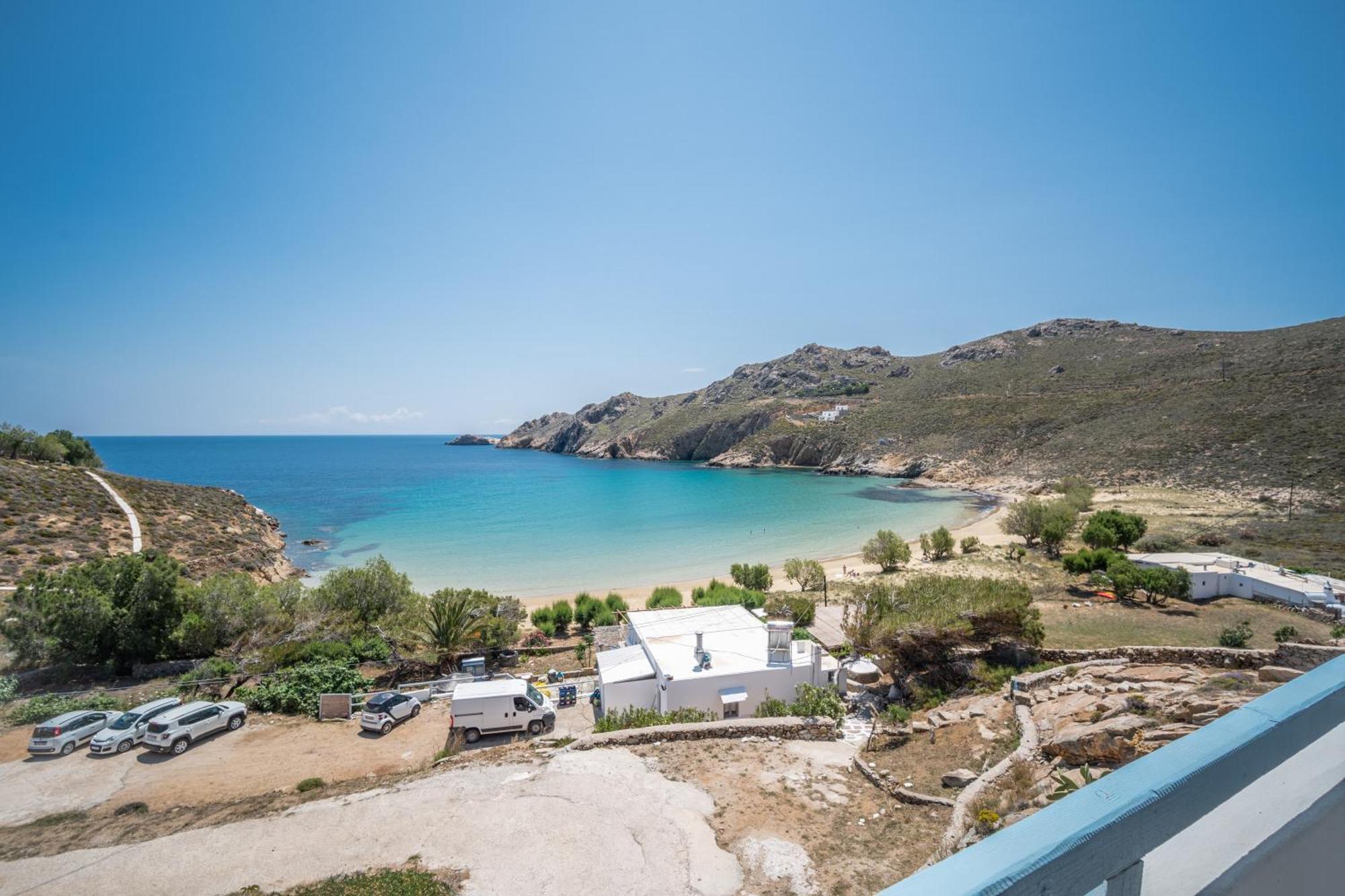 Psili Ammos * Serifos Town