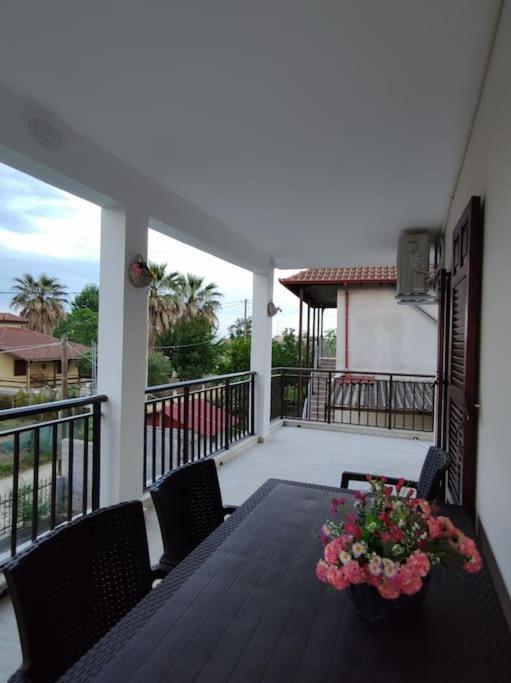 Apartment Luxury Nea Vrasna