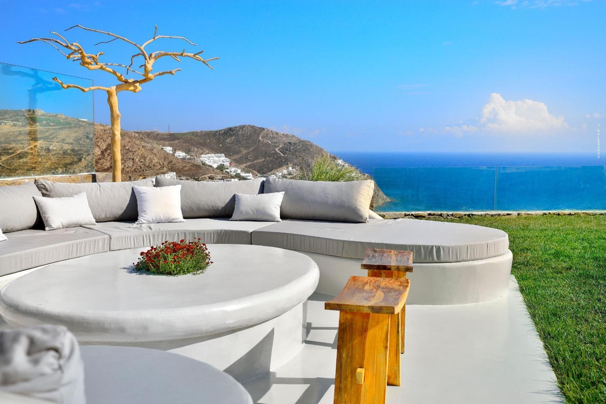 Lkm 6 Bedrooms Ifigenia Mykonos Elia Villa *