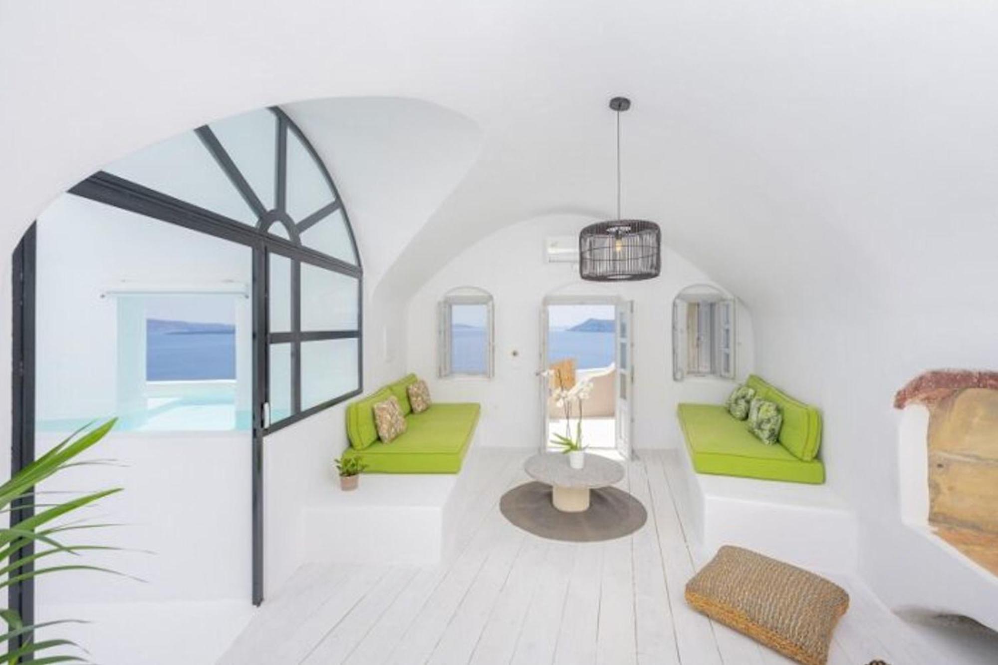Stunning Santorini Villa 1 Bedroom Villa Supreme Private Heated Plunge Pool Beautiful Caldera Sea Views Oia Villa Oia (Santorini)