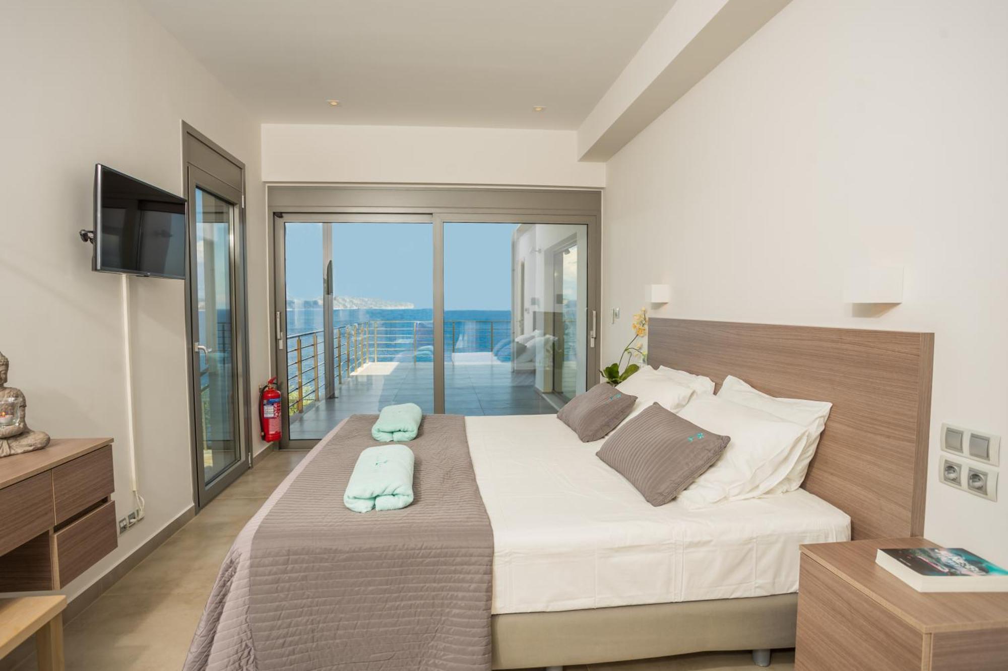 Villa Lefkas - Luxury With Direct Sea Access *