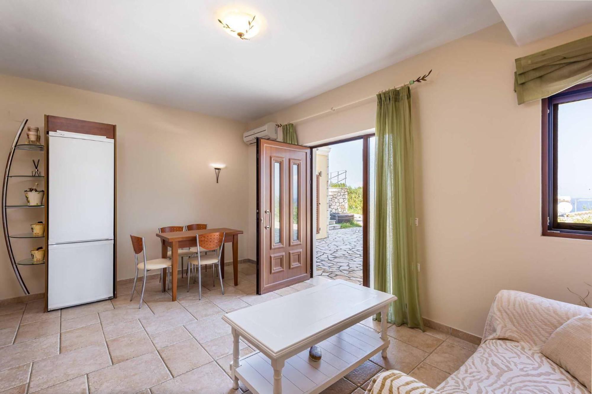Ionia With Pool And Sea View Gaios