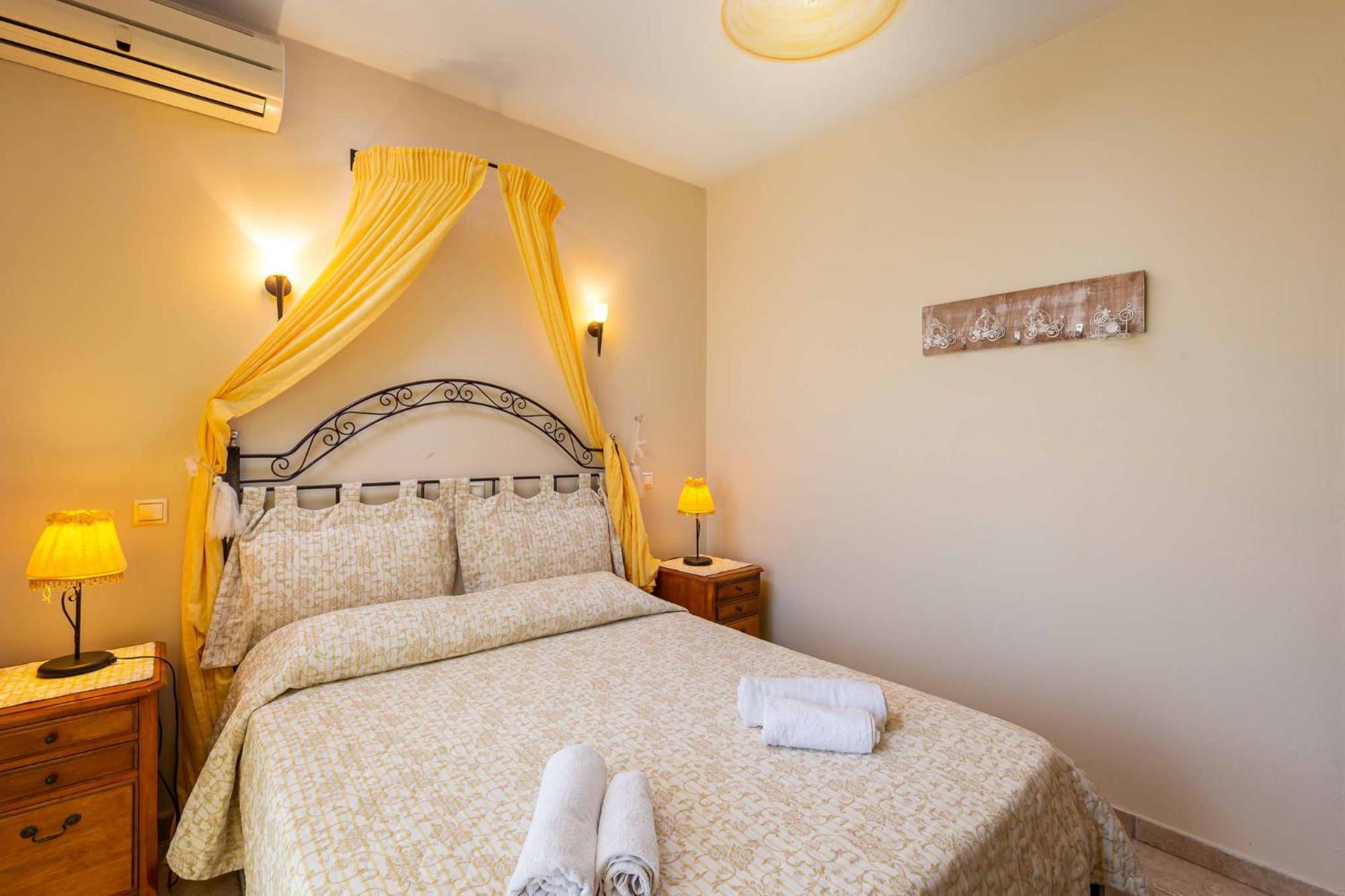 Ionia With Pool And Sea View *