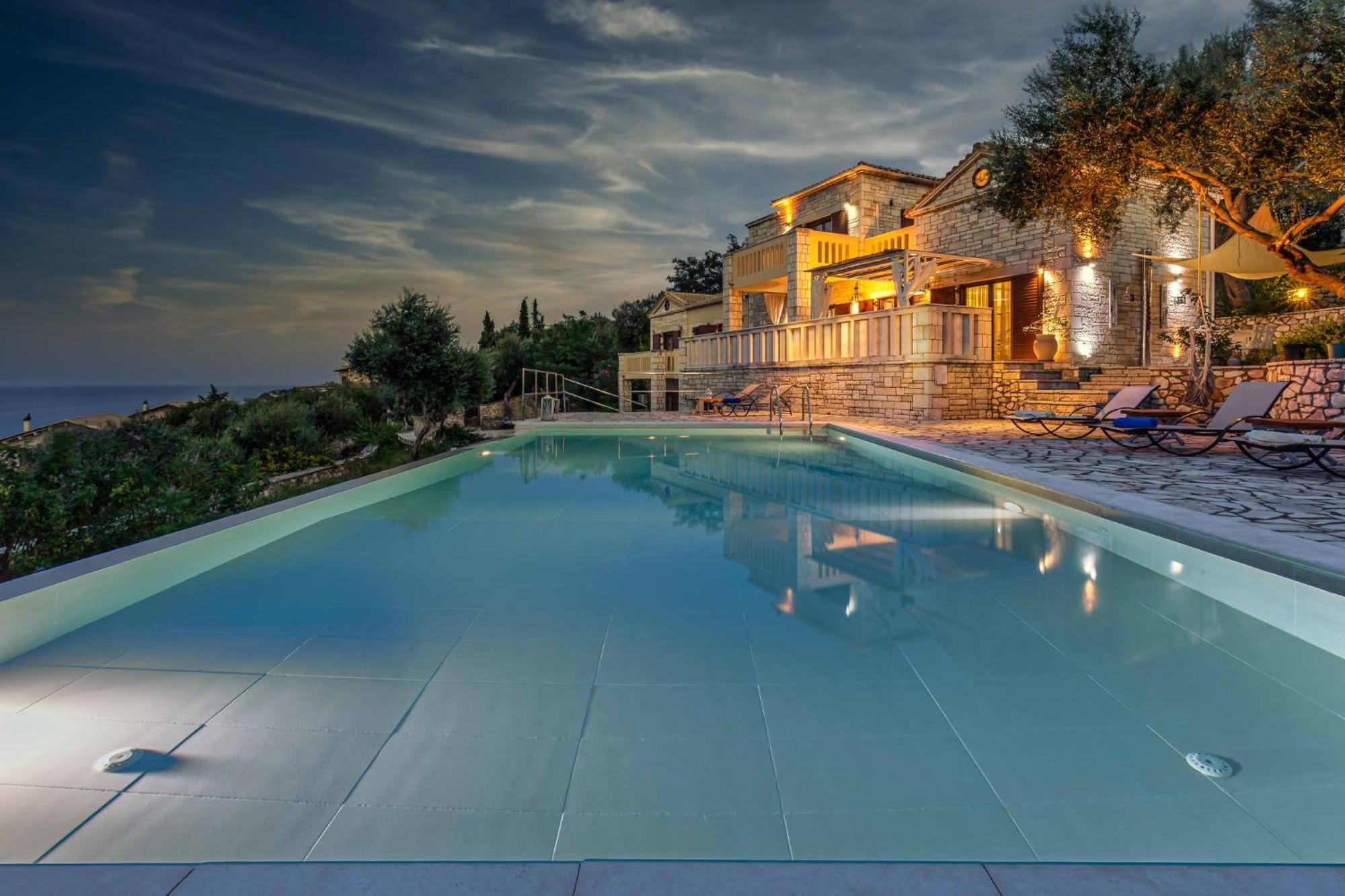 Ionia With Pool And Sea View *