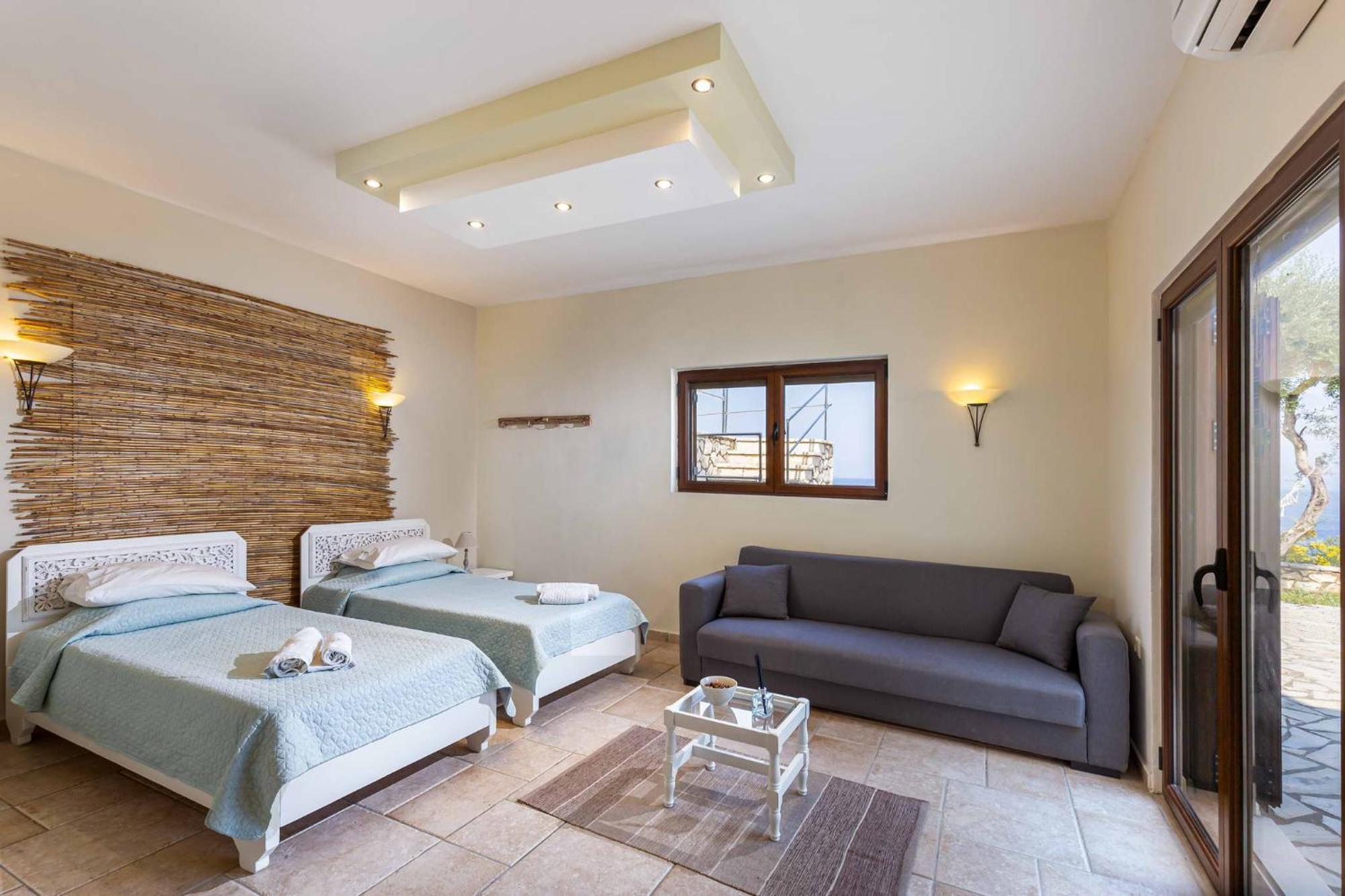 Ionia With Pool And Sea View *