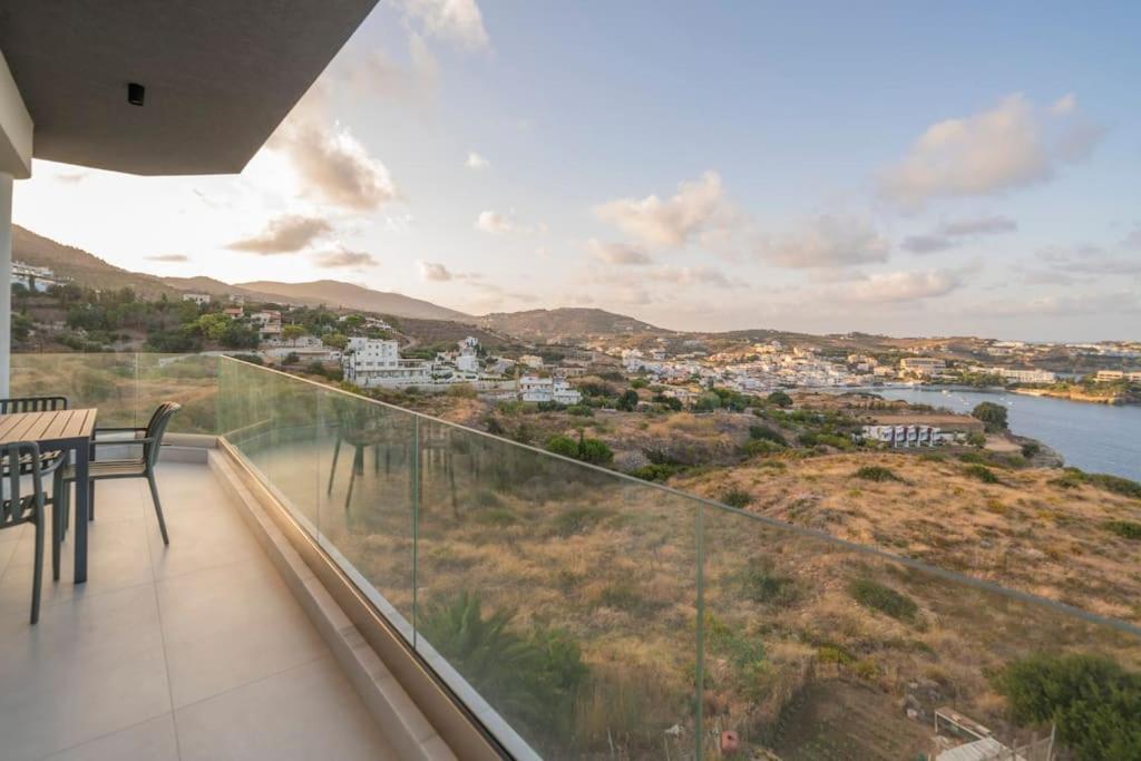 Apartment Endless View Luxury By The Sea
