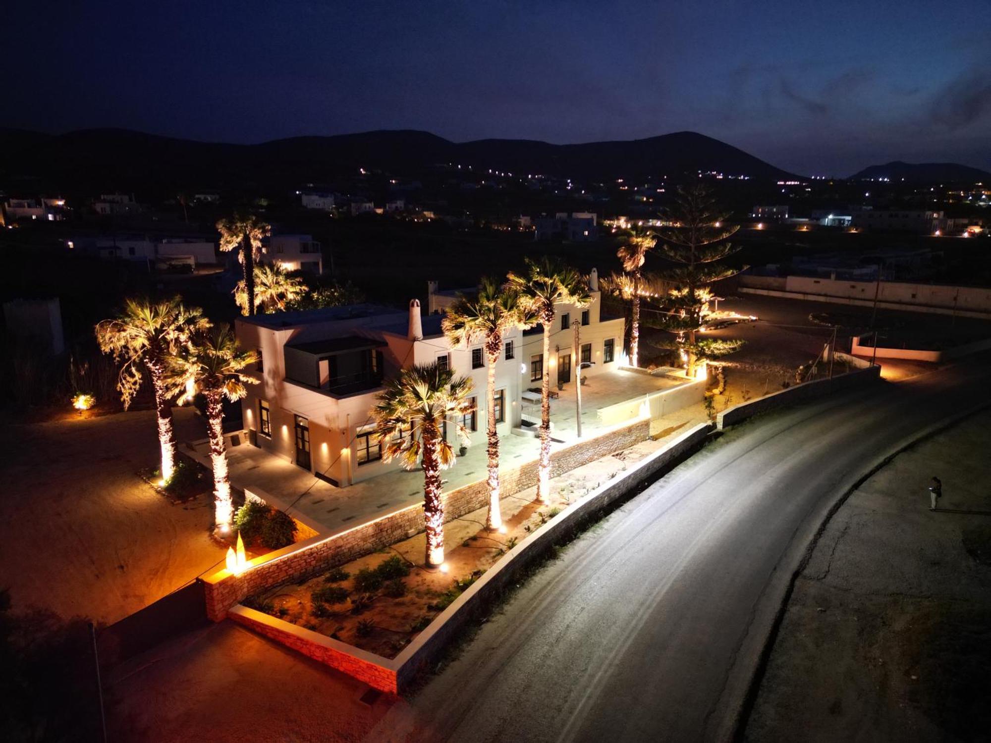 Art Group Living * Naousa (Paros)
