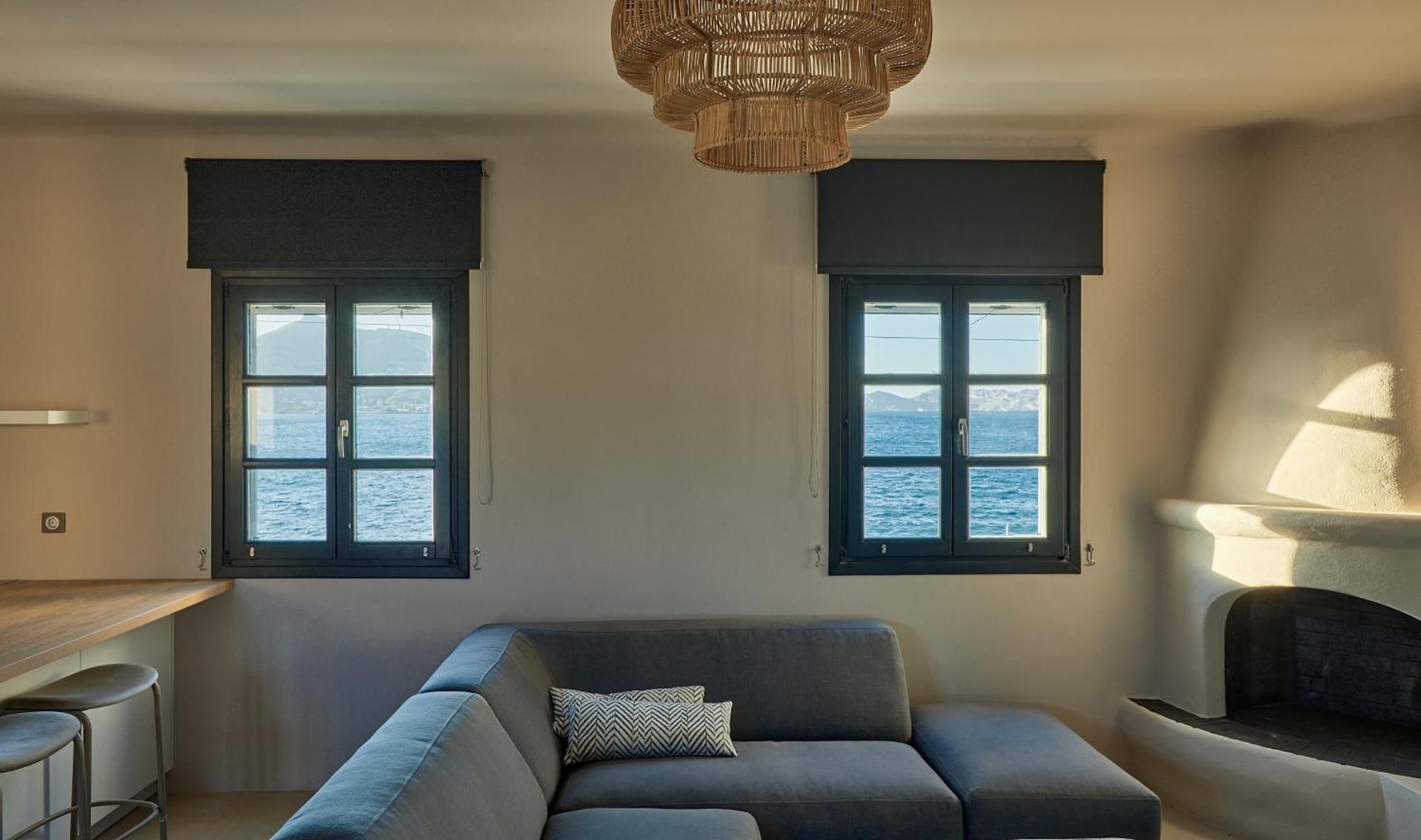 Art Group Living Apartment