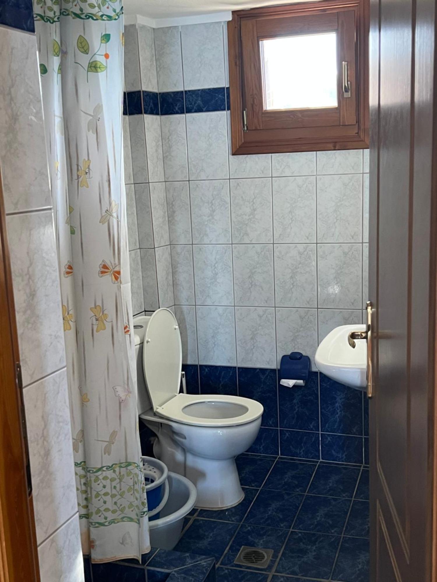 Stathis Beachfront Apartment Ierissos