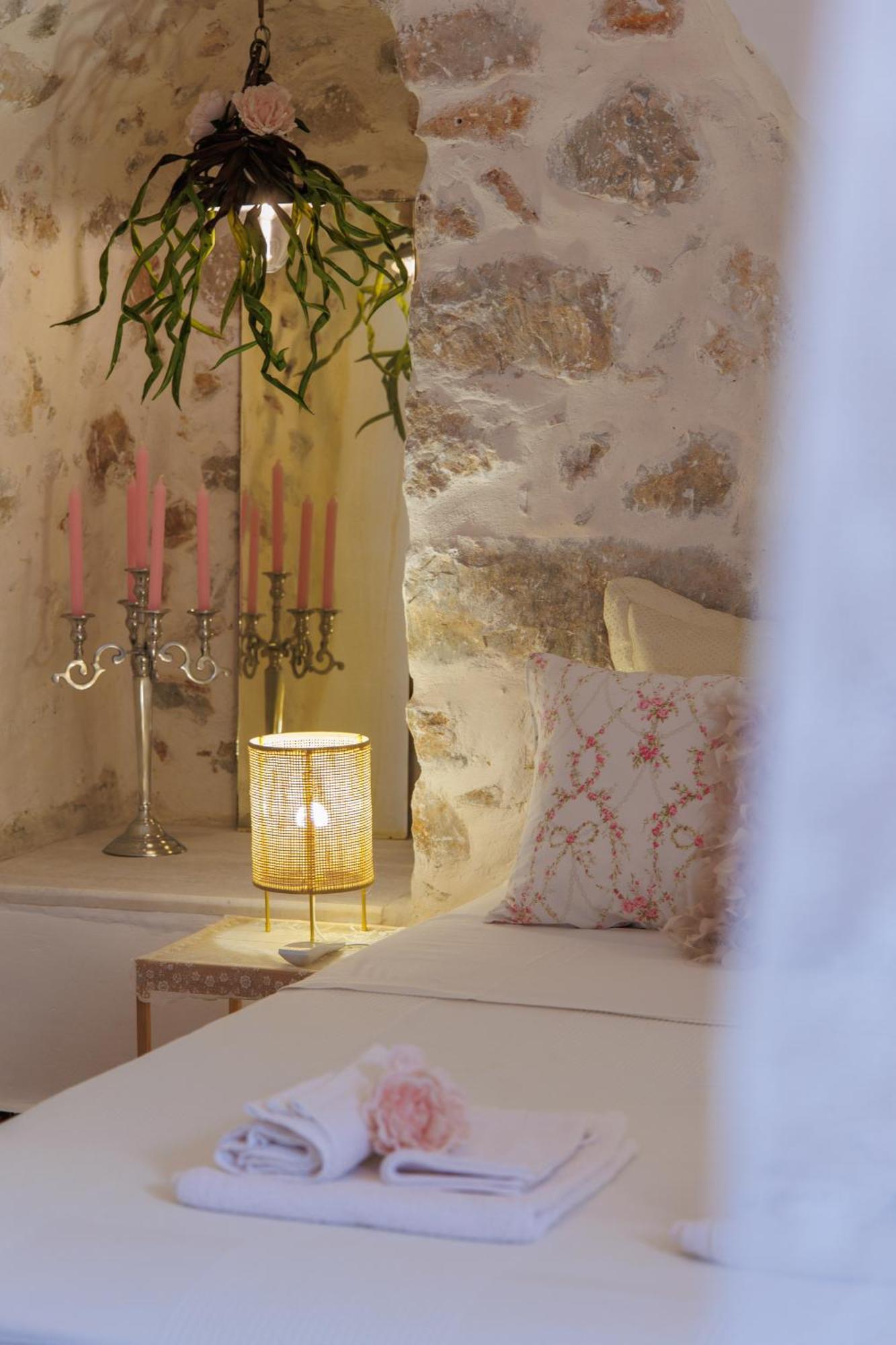 Iliana's House - Spacious Cave House In The Center Of Areopolis * Areopoli