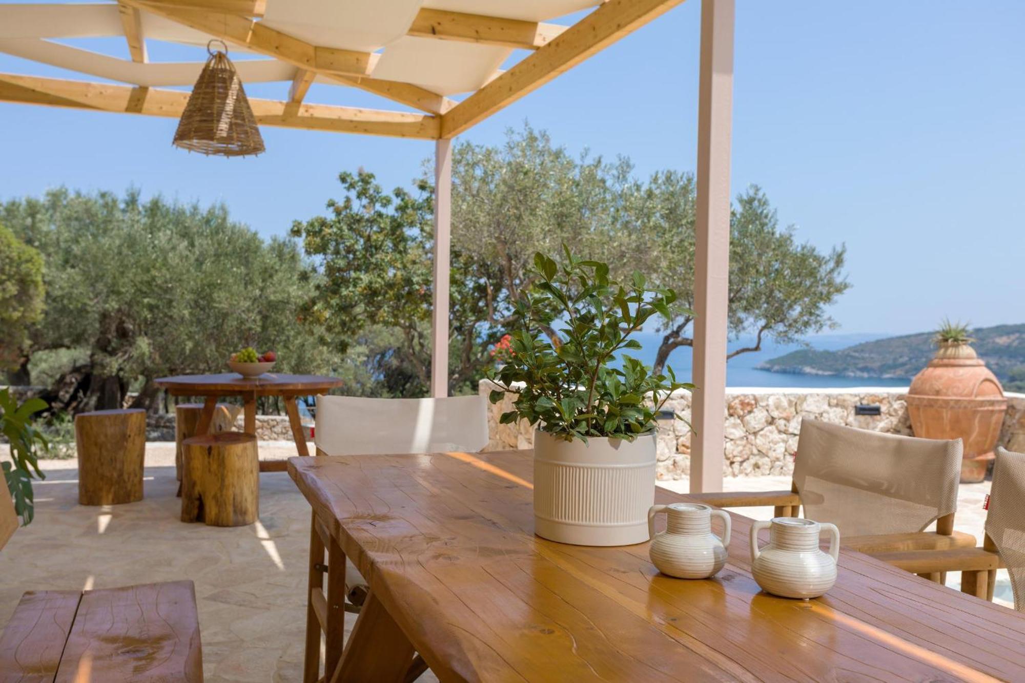 Seva Sea View - Perfect For Romantic Getaways With Pool And Sunrise & Sea Views