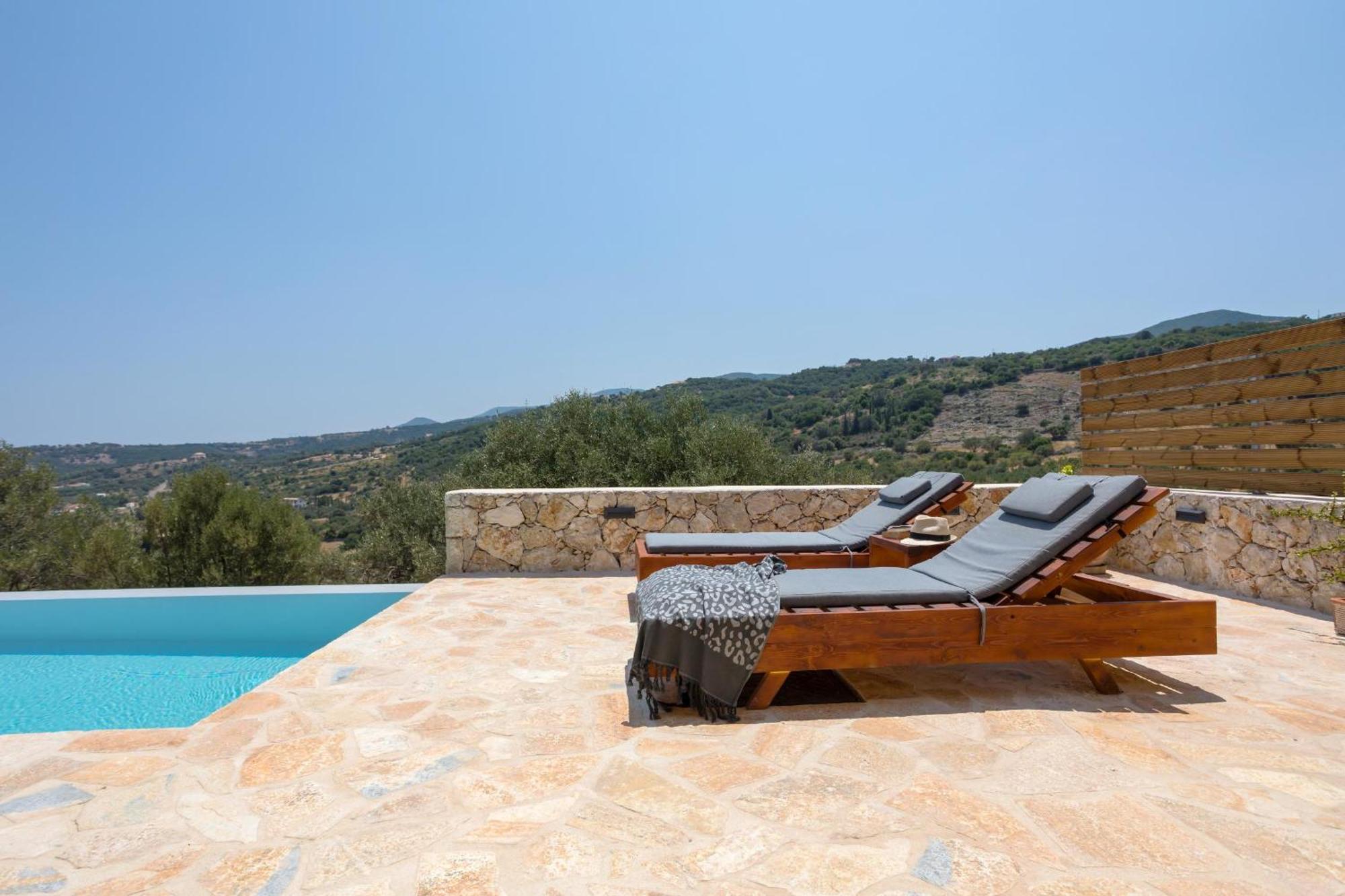 Seva Sea View - Perfect For Romantic Getaways With Pool And Sunrise & Sea Views Villa Skinaria