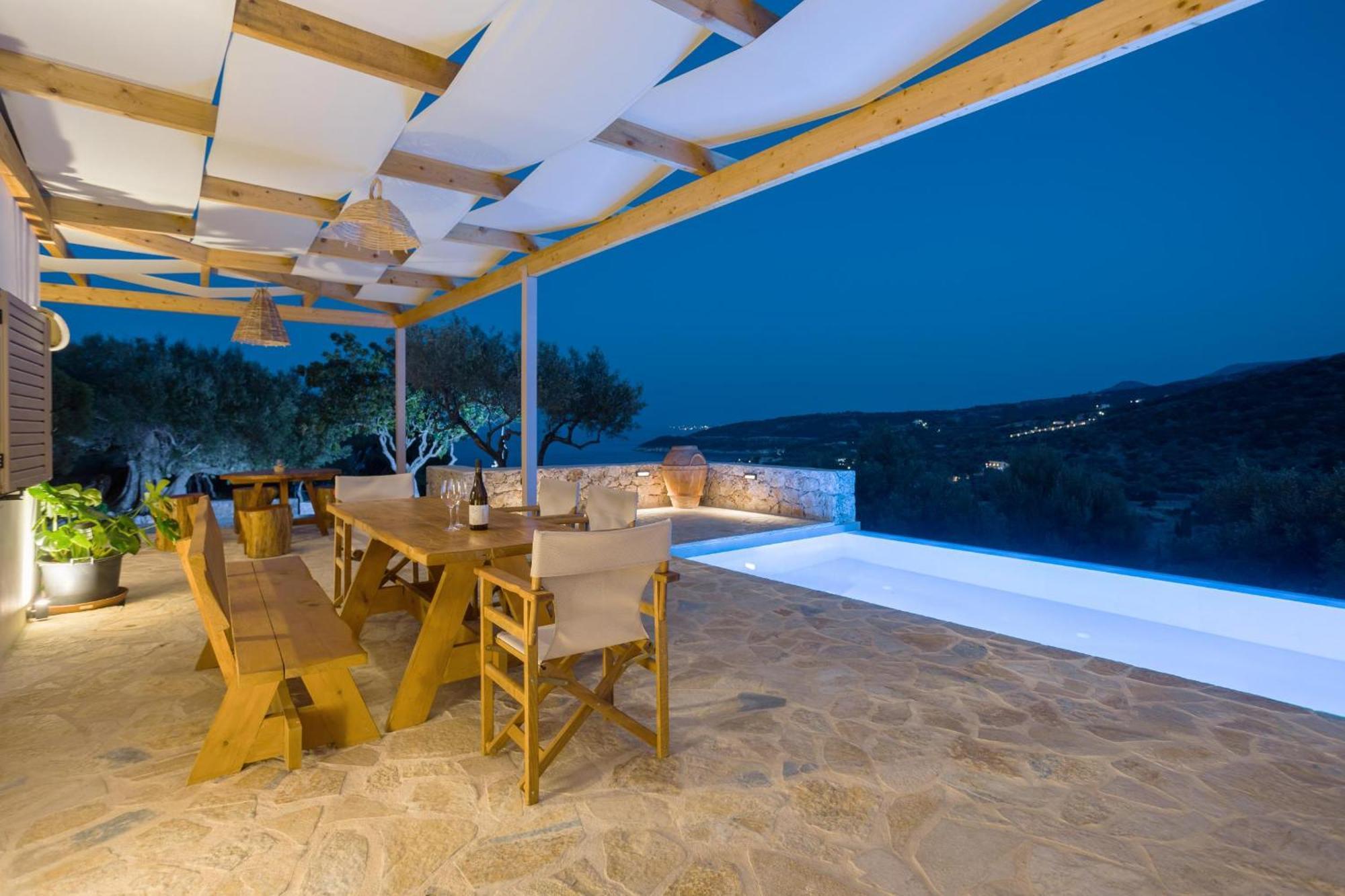 Seva Sea View - Perfect For Romantic Getaways With Pool And Sunrise & Sea Views