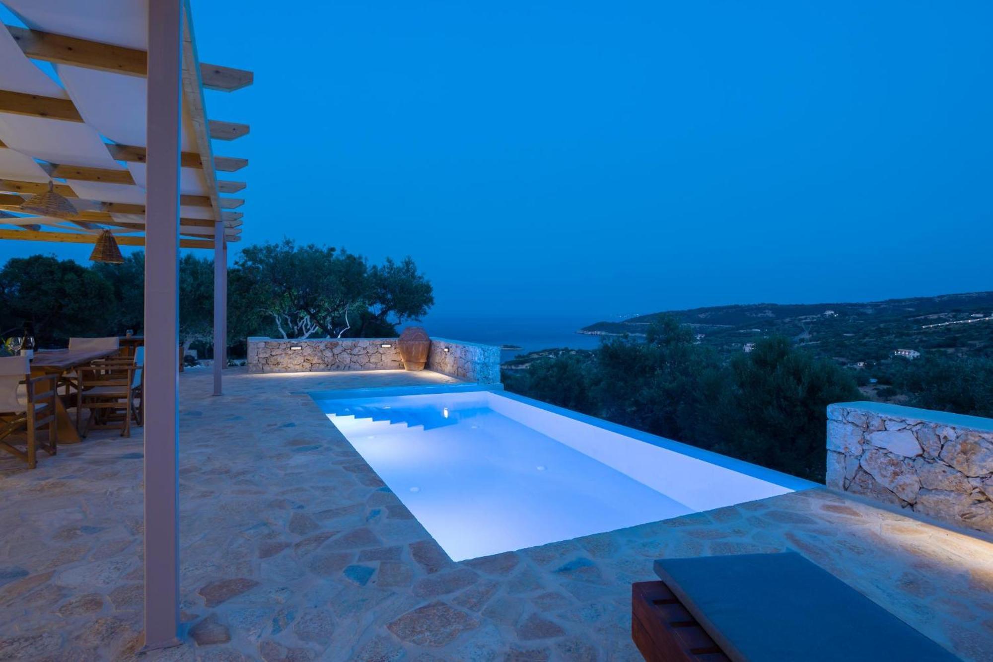 Seva Sea View - Perfect For Romantic Getaways With Pool And Sunrise & Sea Views Villa *
