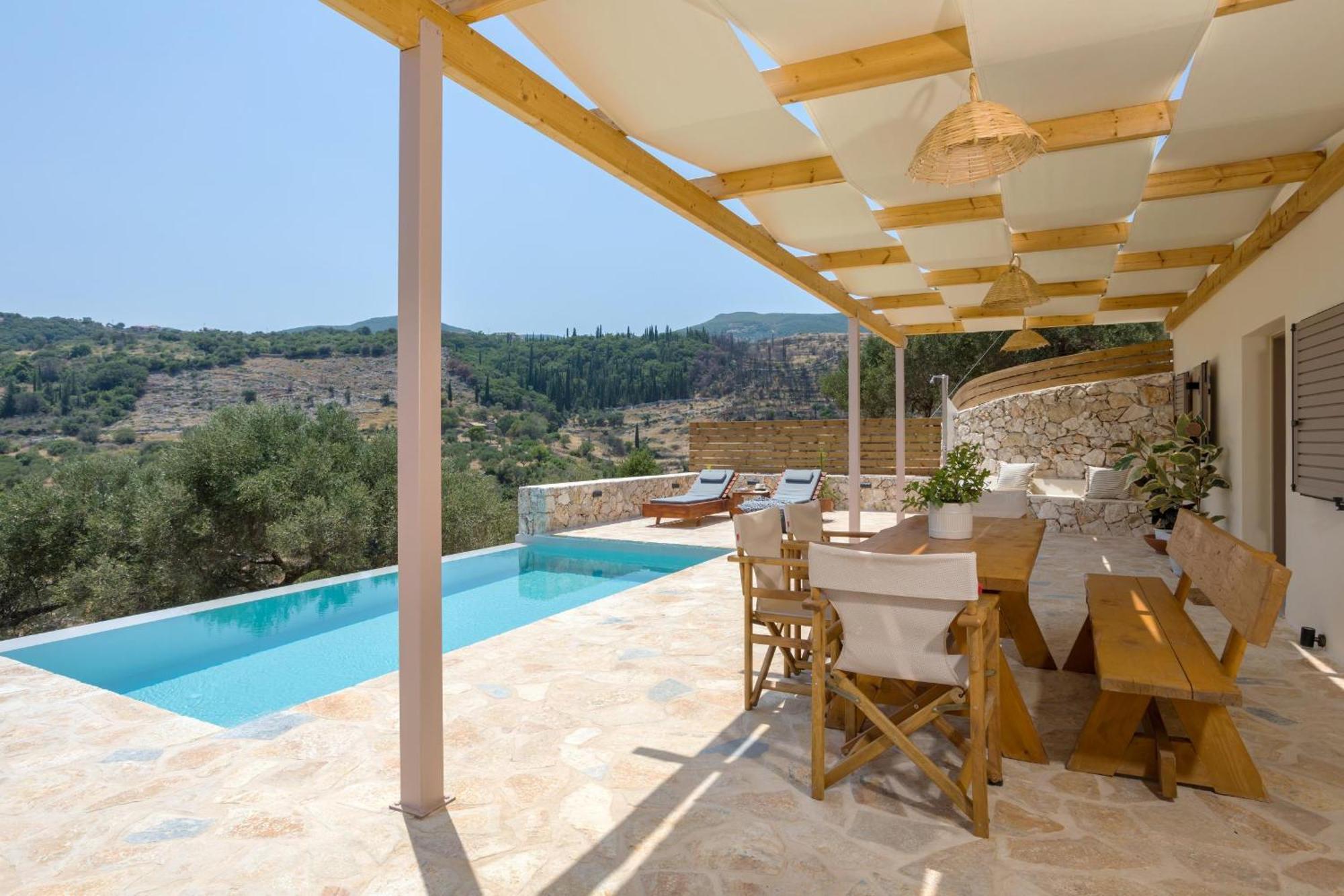 Villa Seva Sea View - Perfect For Romantic Getaways With Pool And Sunrise & Sea Views