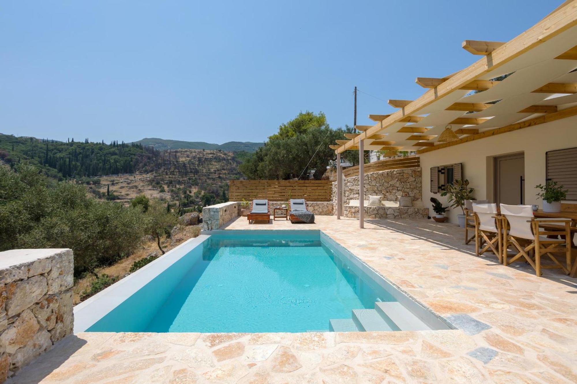 Villa Seva Sea View - Perfect For Romantic Getaways With Pool And Sunrise & Sea Views Skinaria