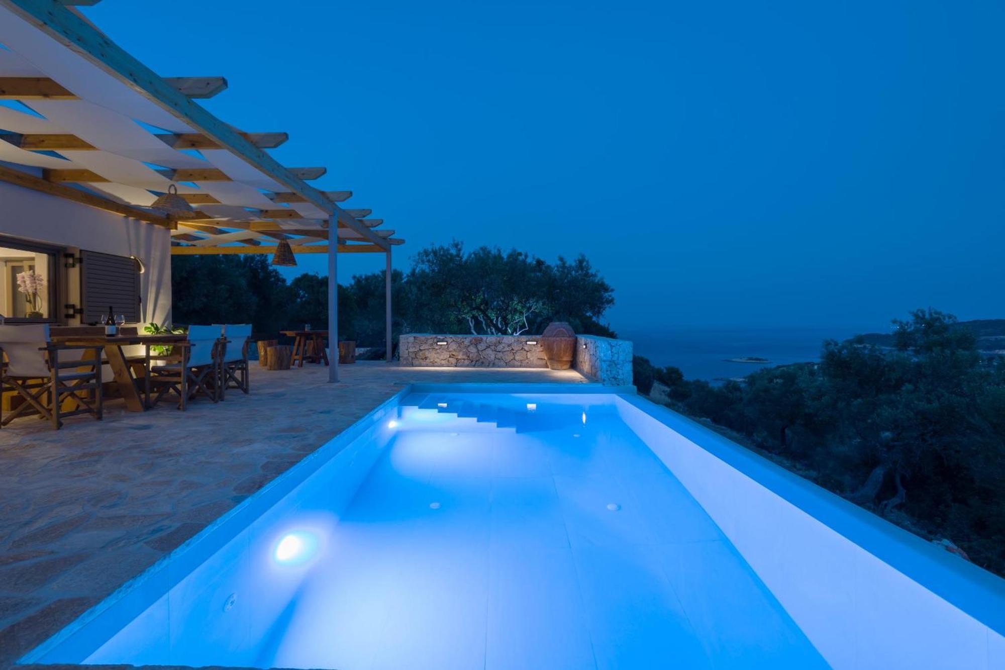 Seva Sea View - Perfect For Romantic Getaways With Pool And Sunrise & Sea Views Villa