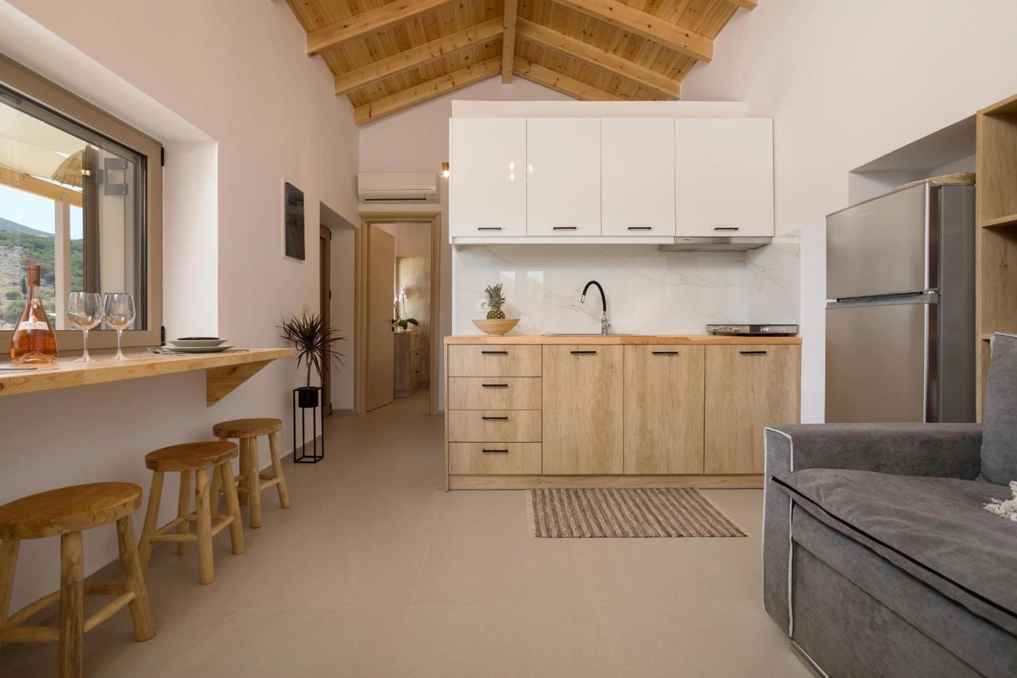 Villa Seva Sea View - Perfect For Romantic Getaways With Pool And Sunrise & Sea Views *