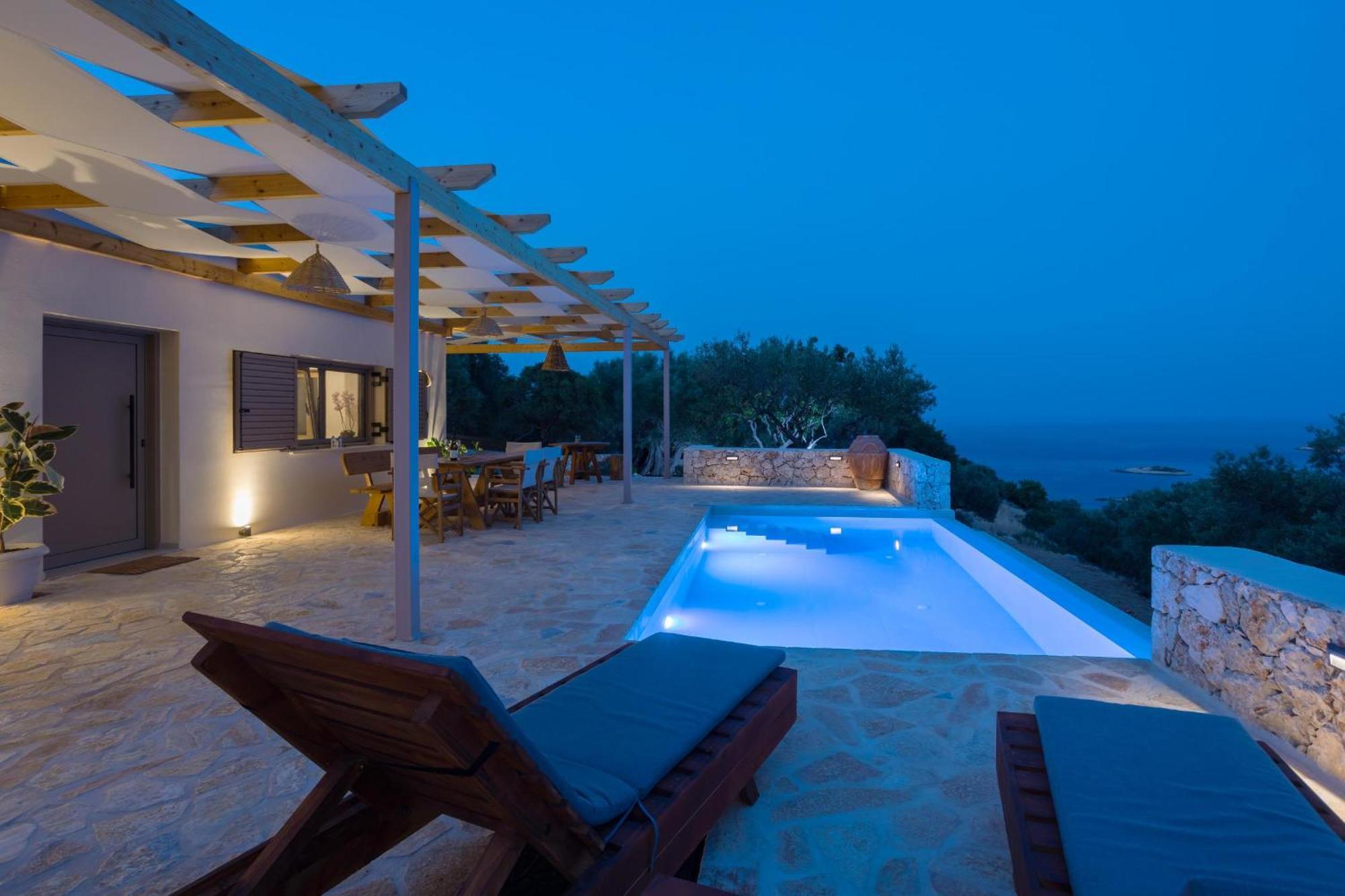 Seva Sea View - Perfect For Romantic Getaways With Pool And Sunrise & Sea Views Villa *
