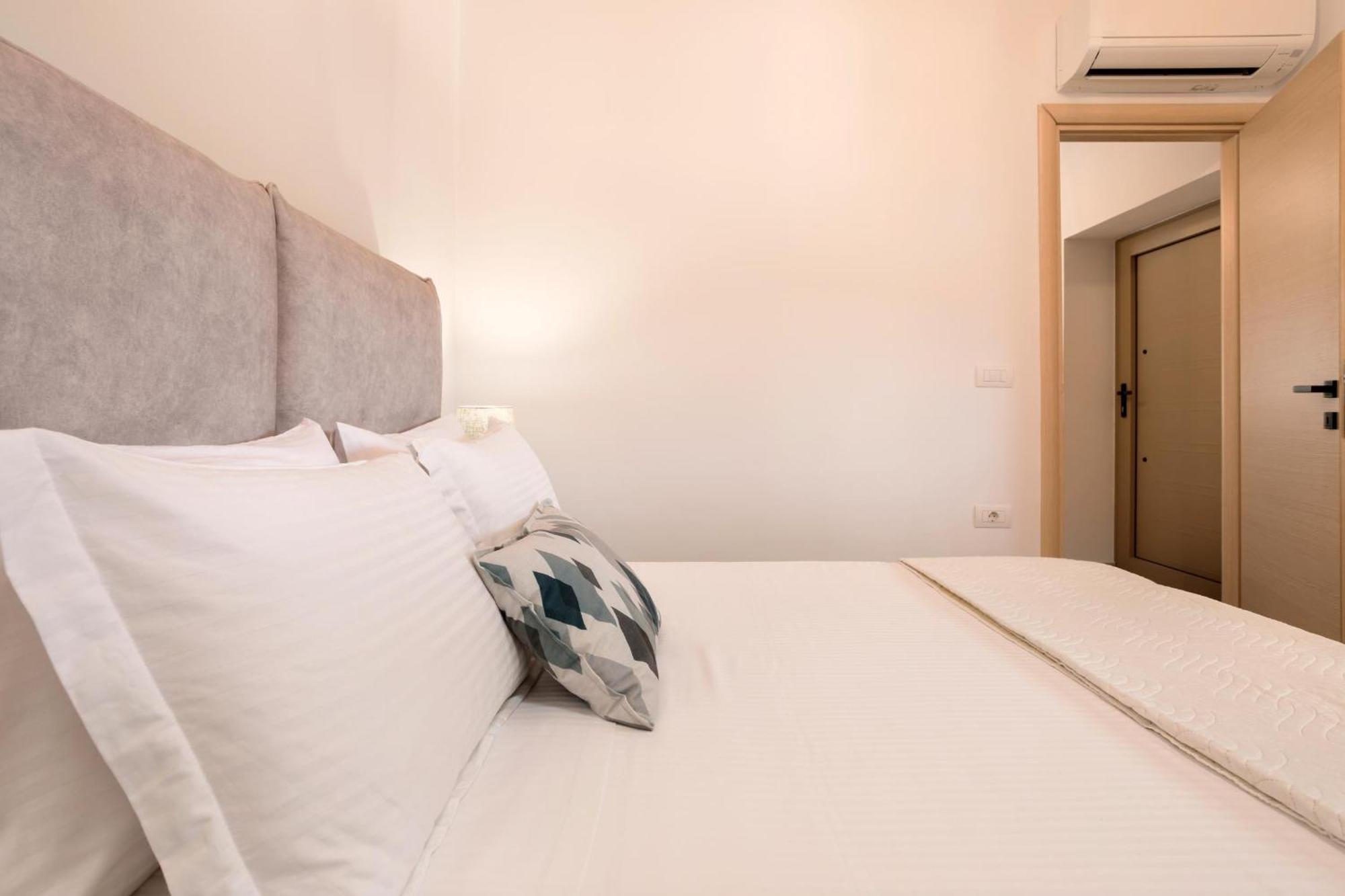 Villa Seva Sea View - Perfect For Romantic Getaways With Pool And Sunrise & Sea Views