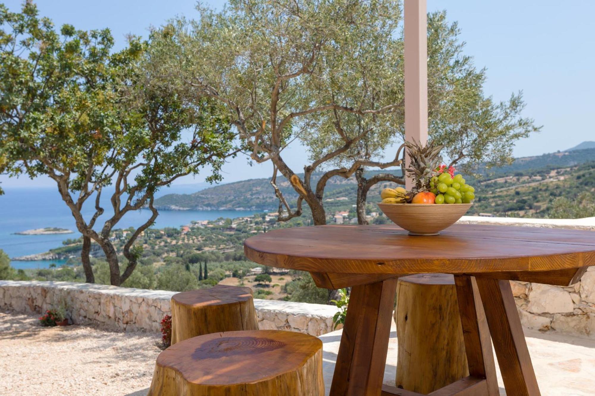 Seva Sea View - Perfect For Romantic Getaways With Pool And Sunrise & Sea Views *