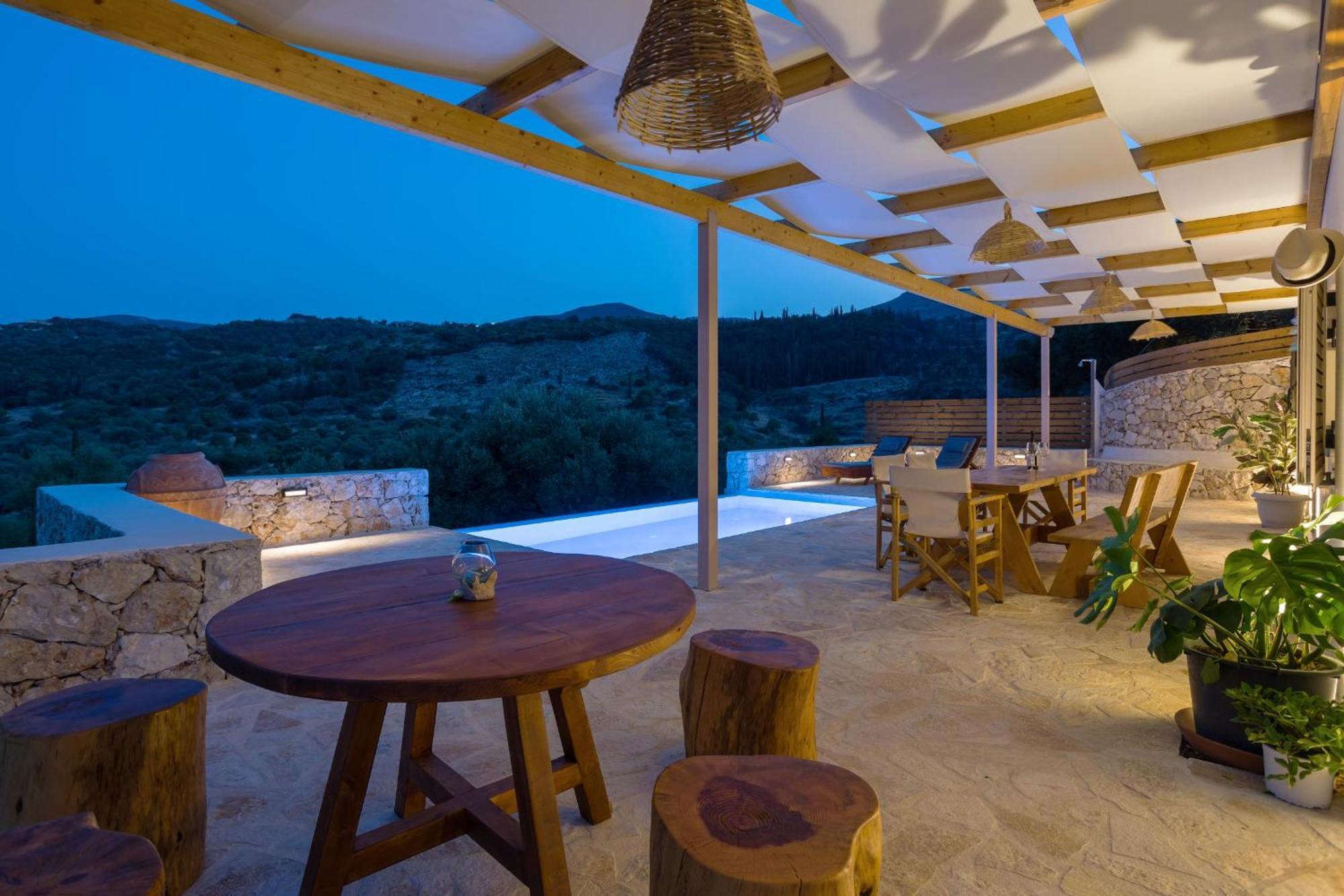 Villa Seva Sea View - Perfect For Romantic Getaways With Pool And Sunrise & Sea Views *