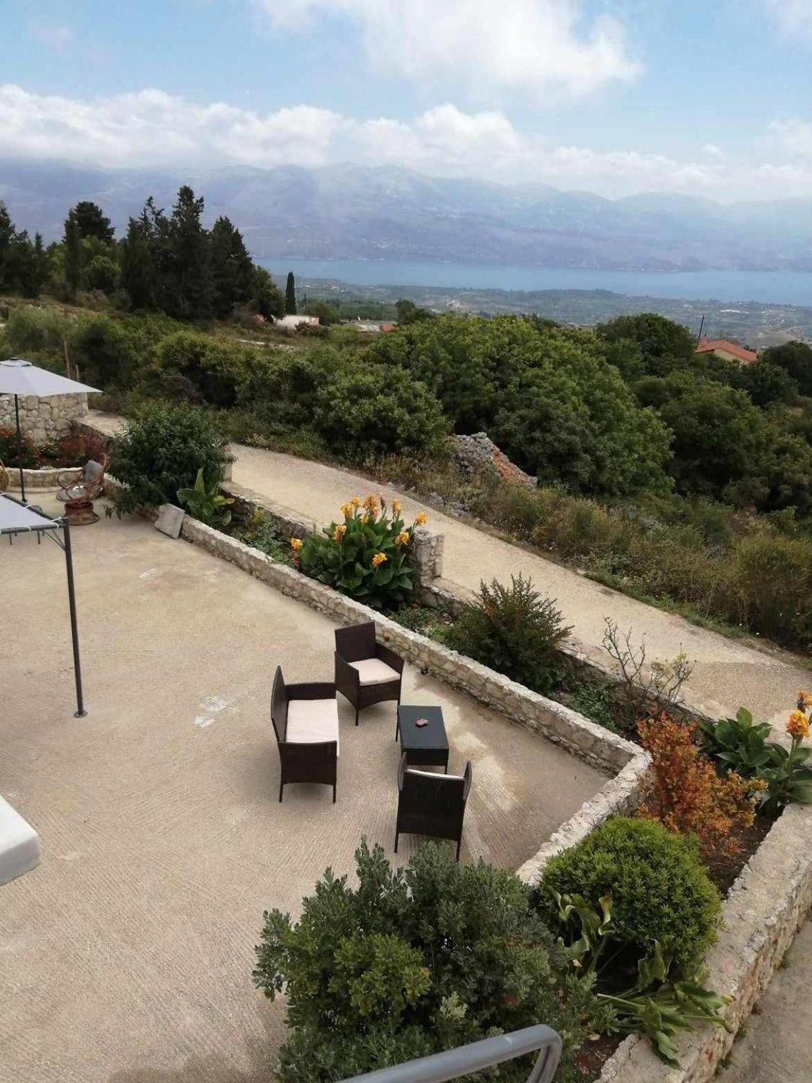 Tzaneta's Star View Villa