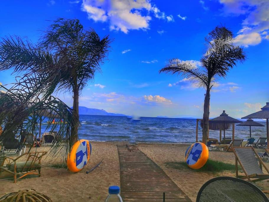 Seaside Villa: Private Pool, Mountain View For 6 Pogonia