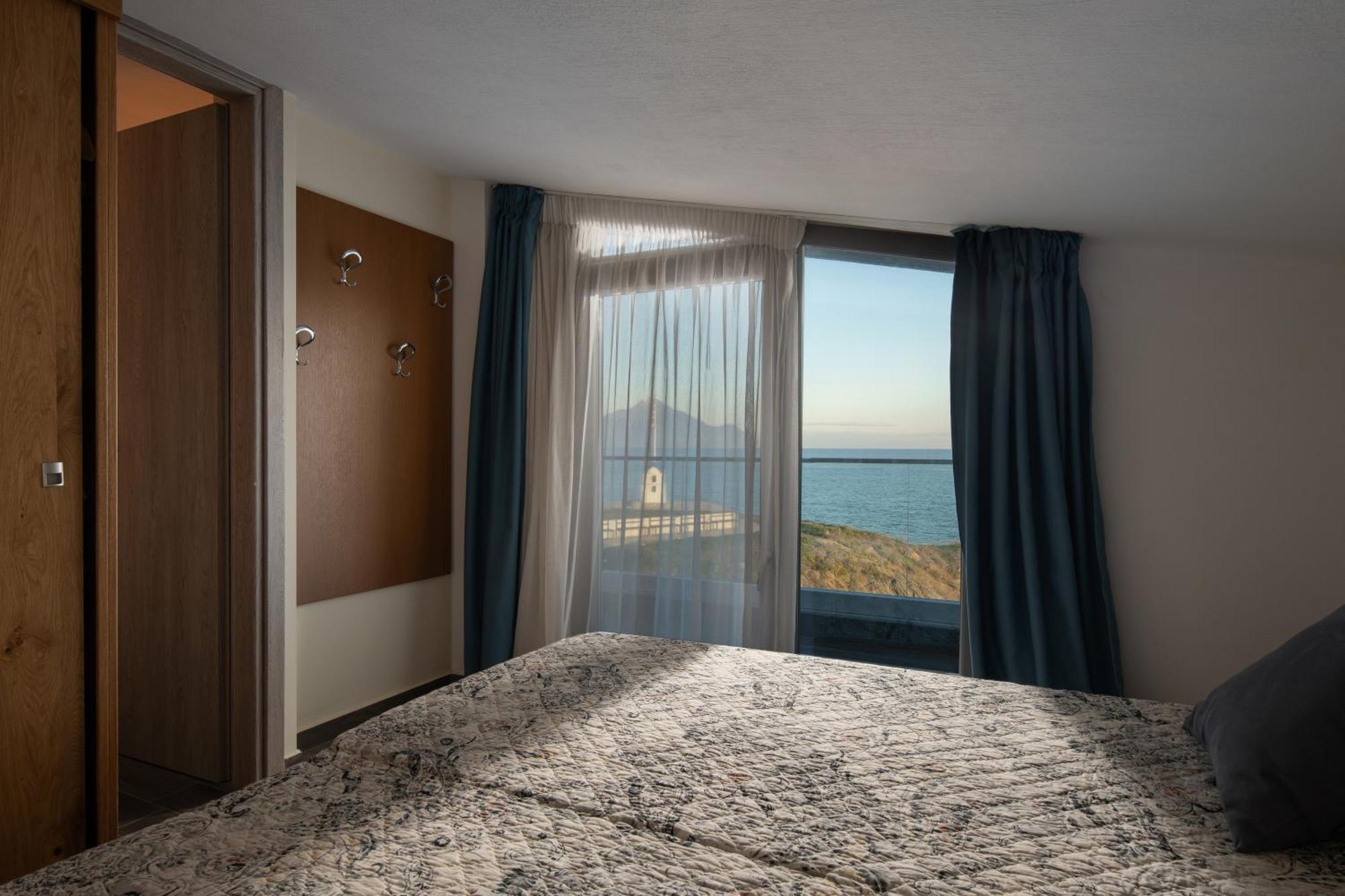 Almare Seaside & - Sithonia Aparthotel Sarti