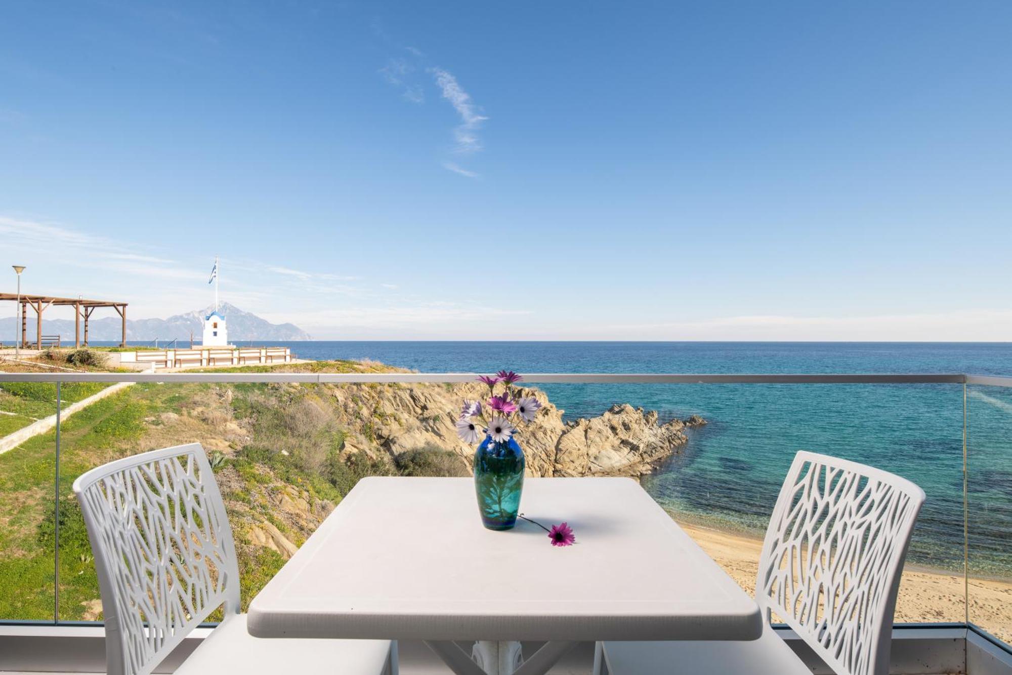 Almare Seaside & - Sithonia Aparthotel
