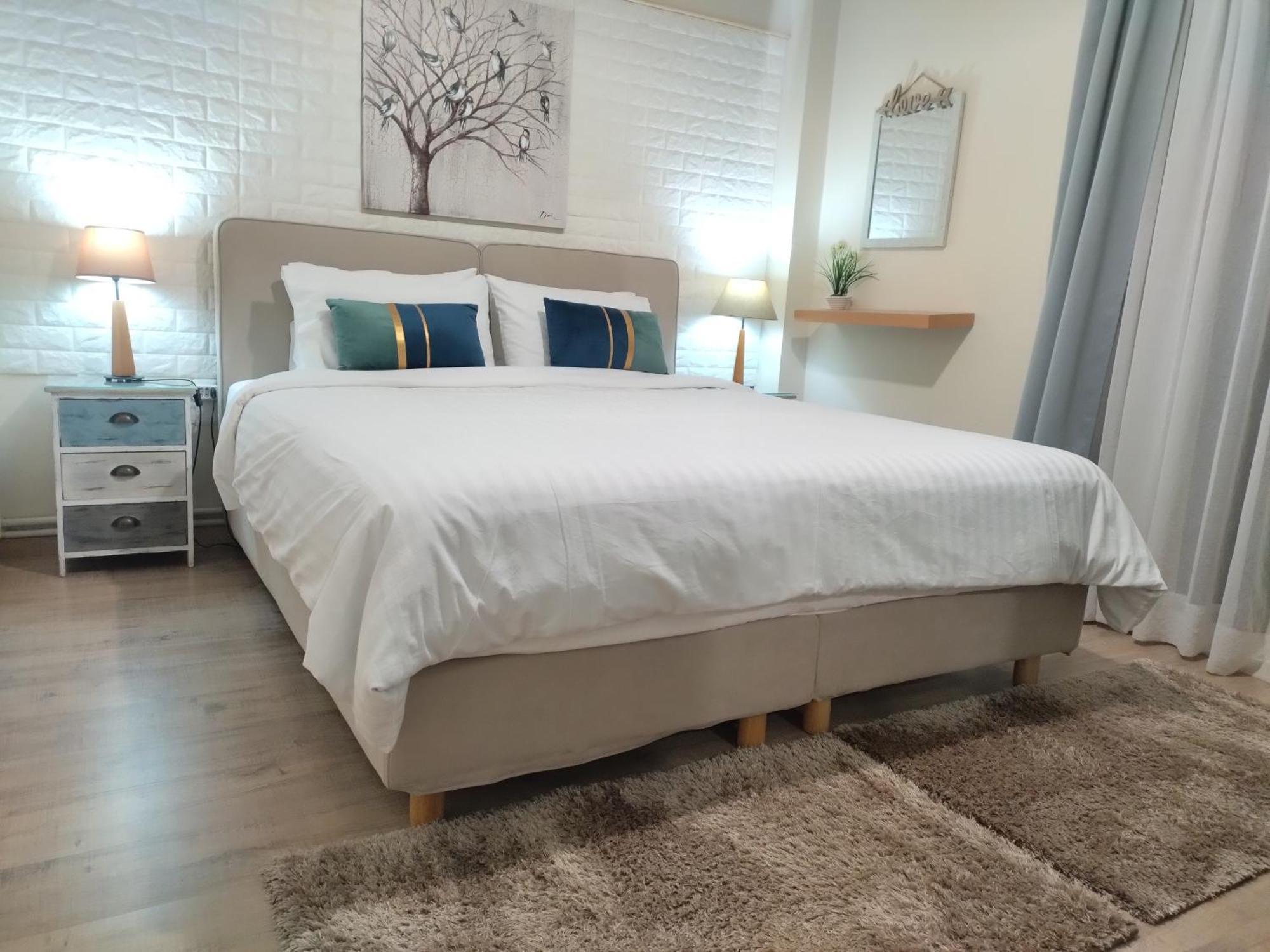 Luxury Seafront House Nearby Delphi Apartment *