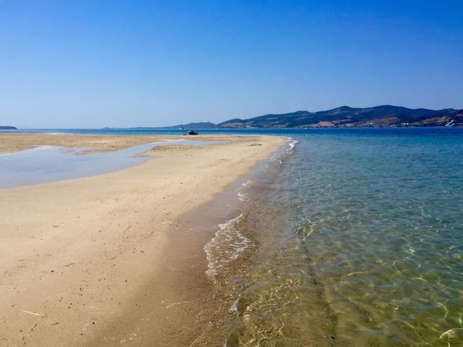 Paros @ Kite * Pounda