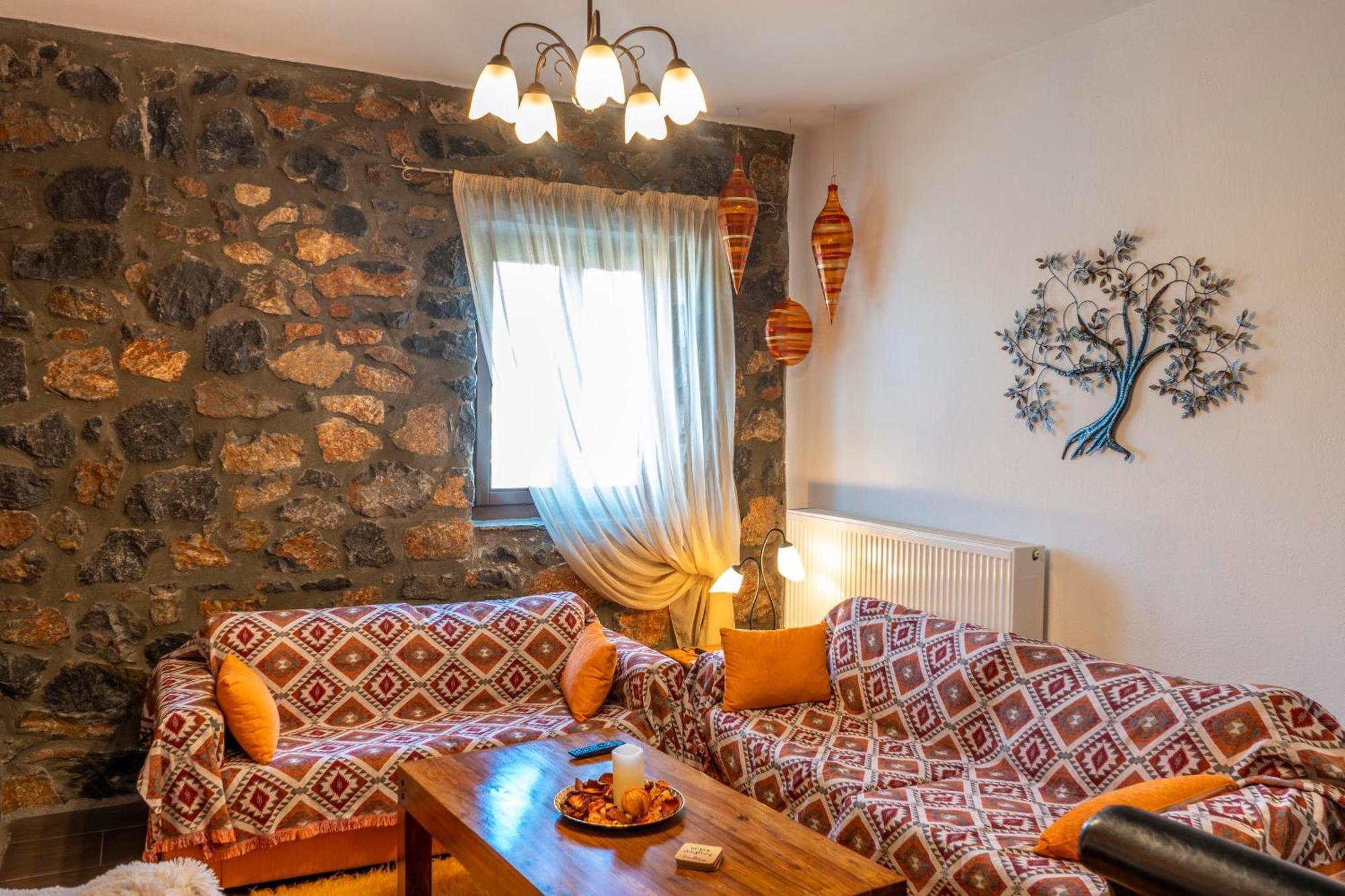 G & M Stone House Apartment Agios Athanasios (Pella)