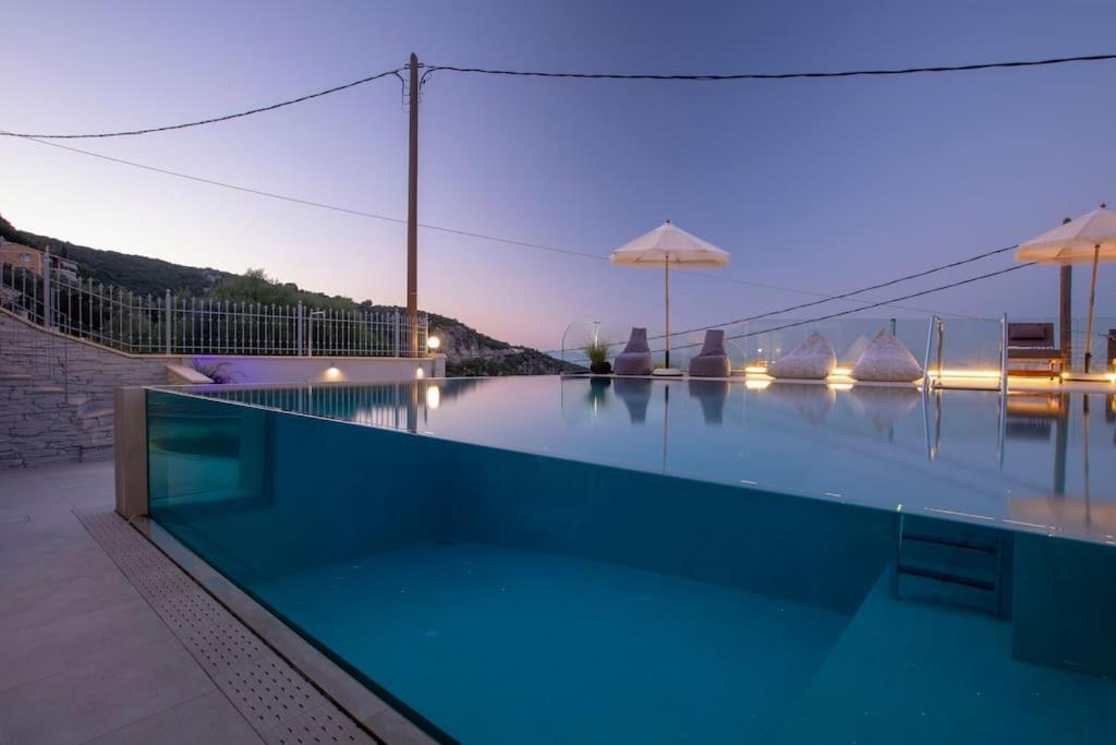 Theretro, With Superb View Villa Apolpaina
