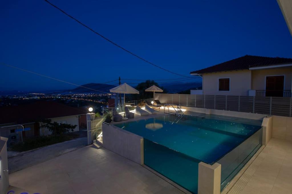 Theretro, With Superb View Villa