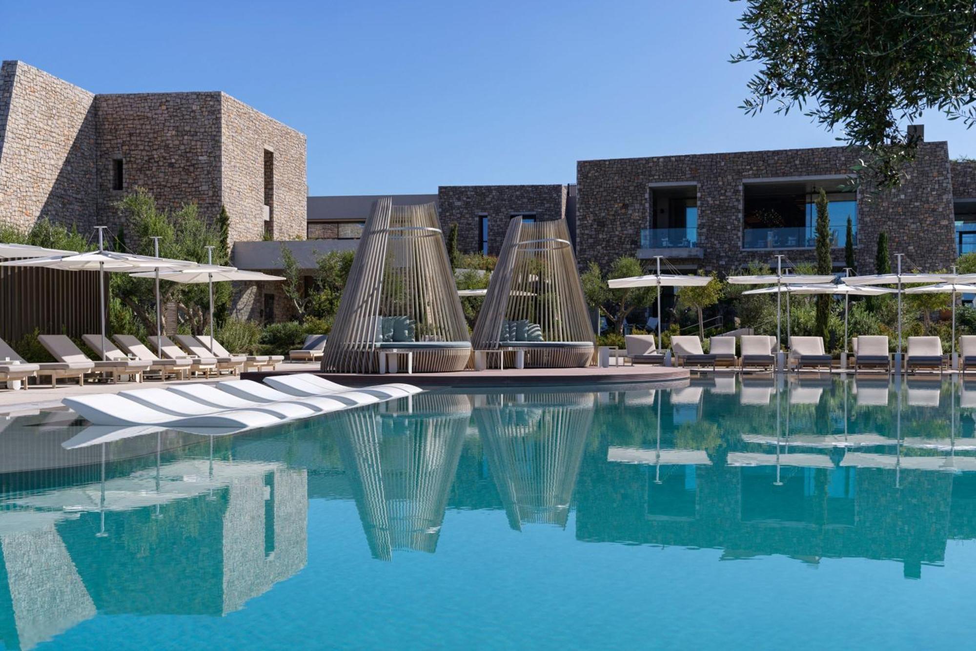 W Costa Navarino (adults Only) Hotel