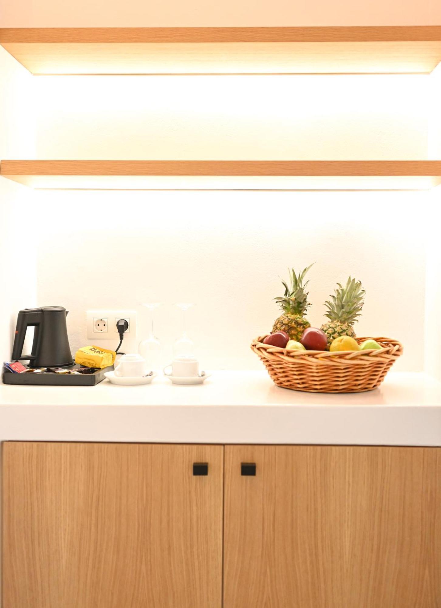 Hotel Agnanti &