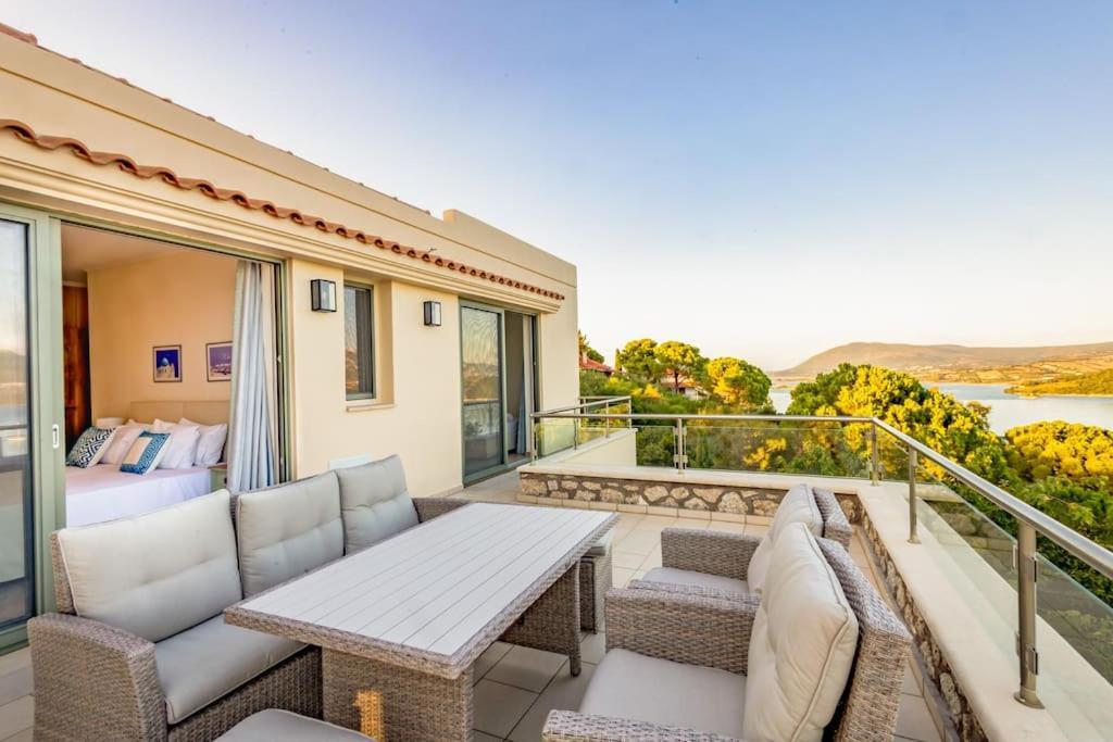 Villa Leonardo, With Superb Views Lygia (Lefkada)
