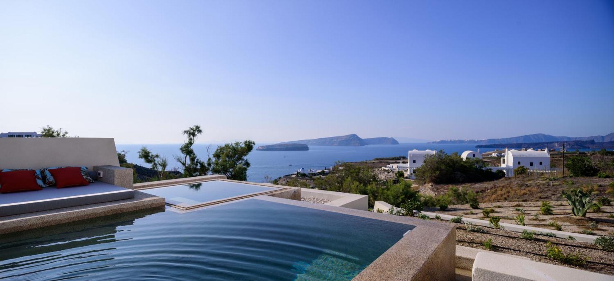 11:11 By Potnia Akrotiri (Santorini)