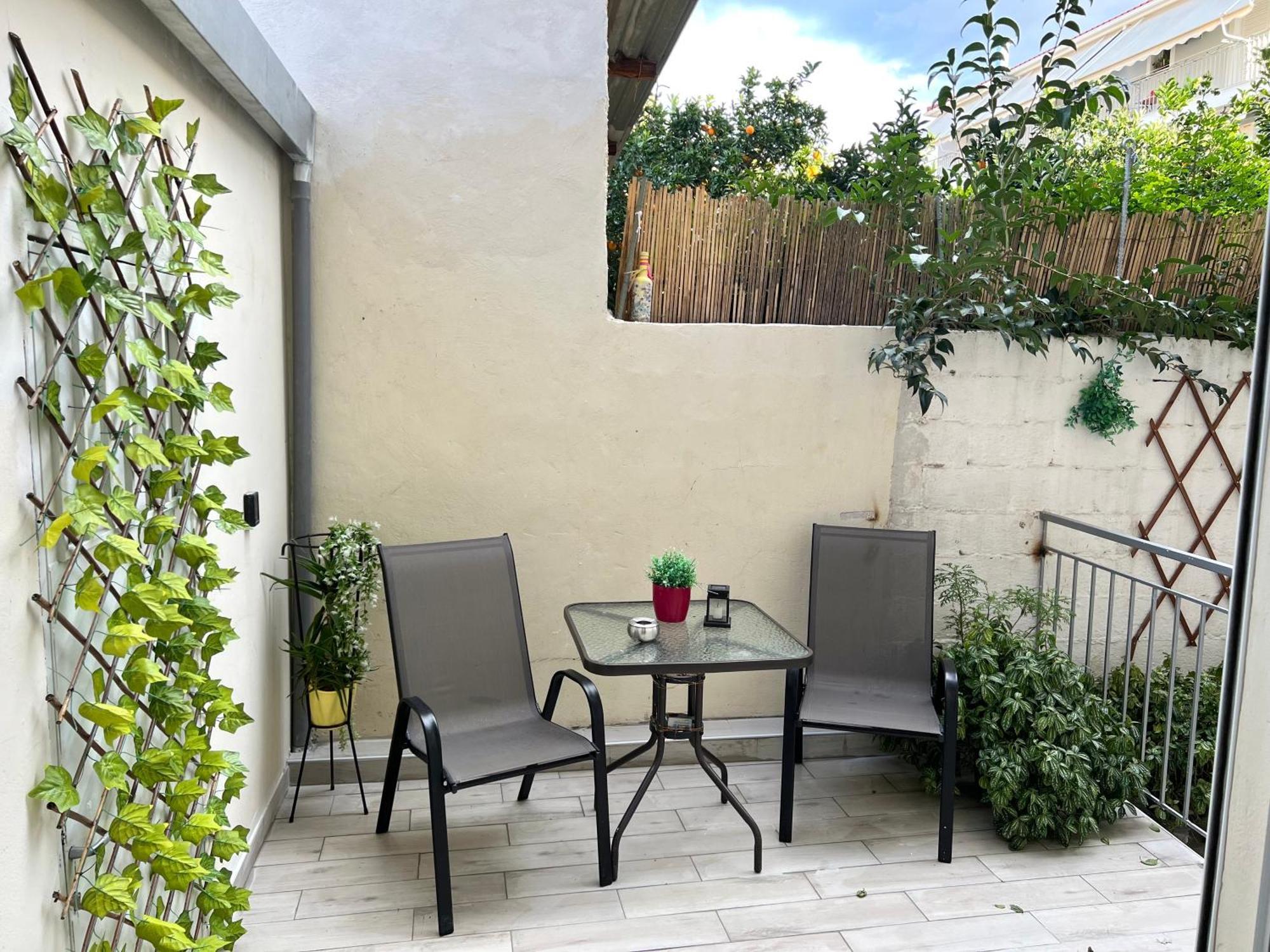 Luxury Seafront House Nearby Delphi Apartment Kirra